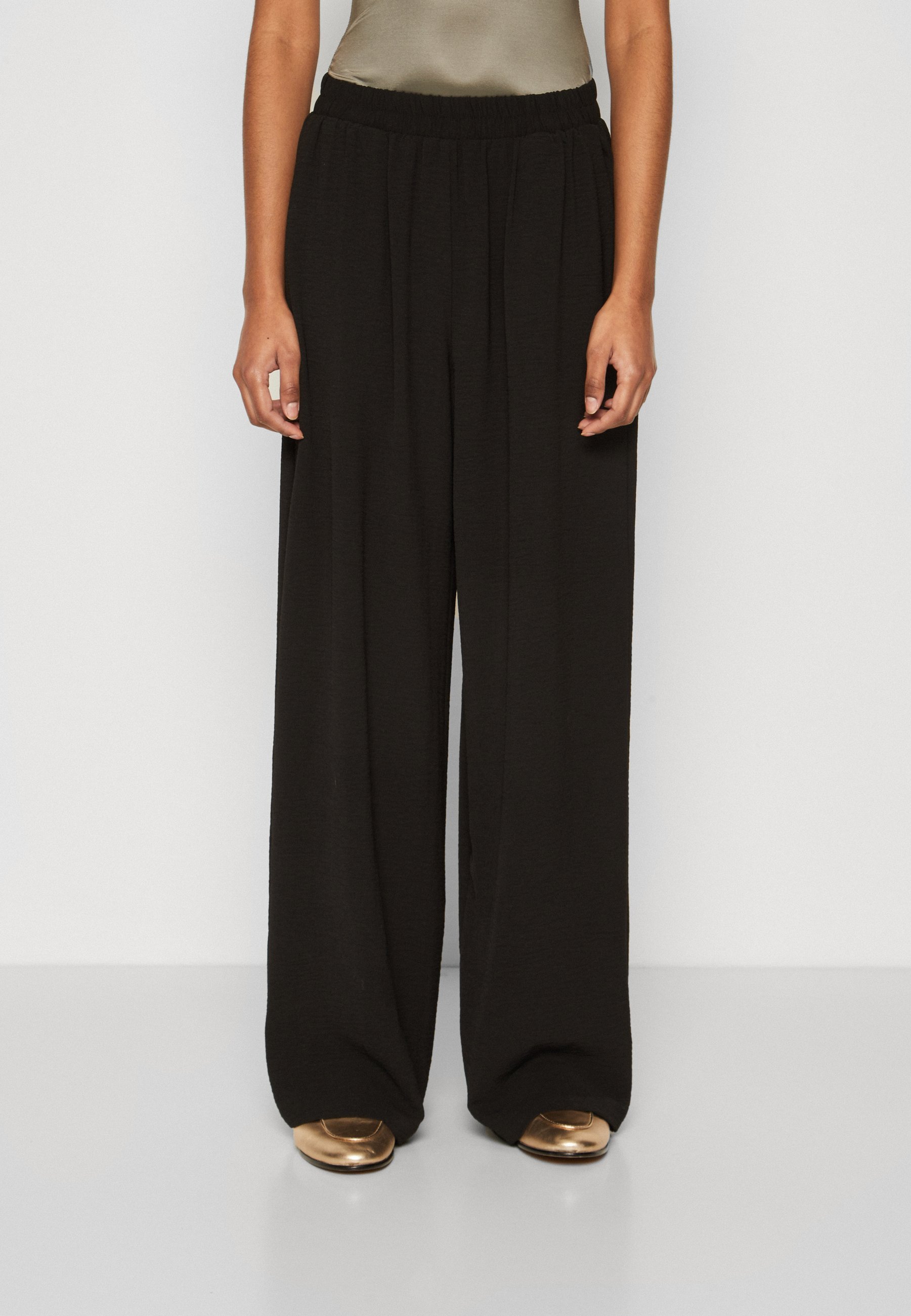 Vero Moda Petite VMALVA WIDE - Pantaloni - neri