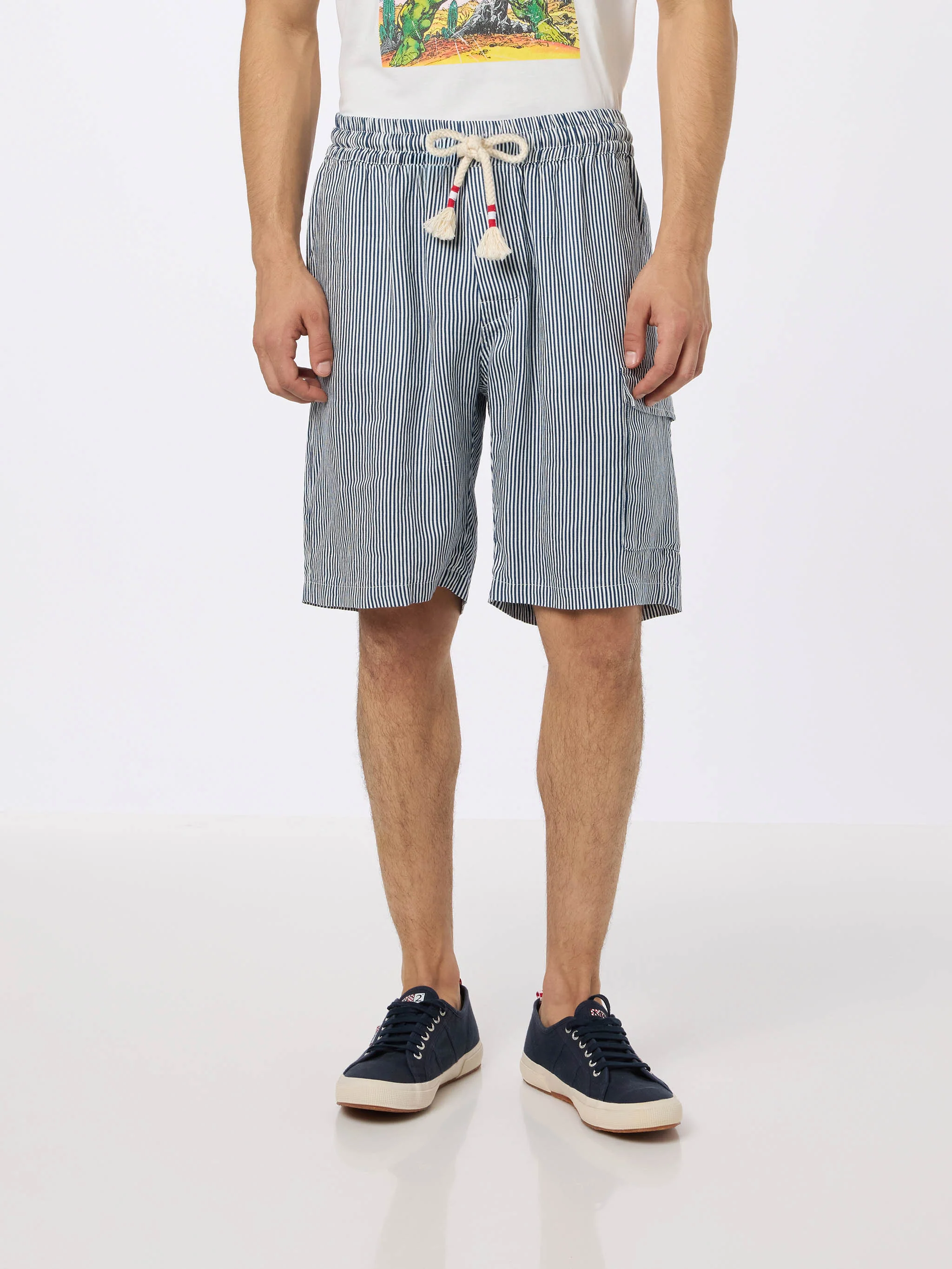 Marseille herenbermudashorts van blauw gestreept linnen.