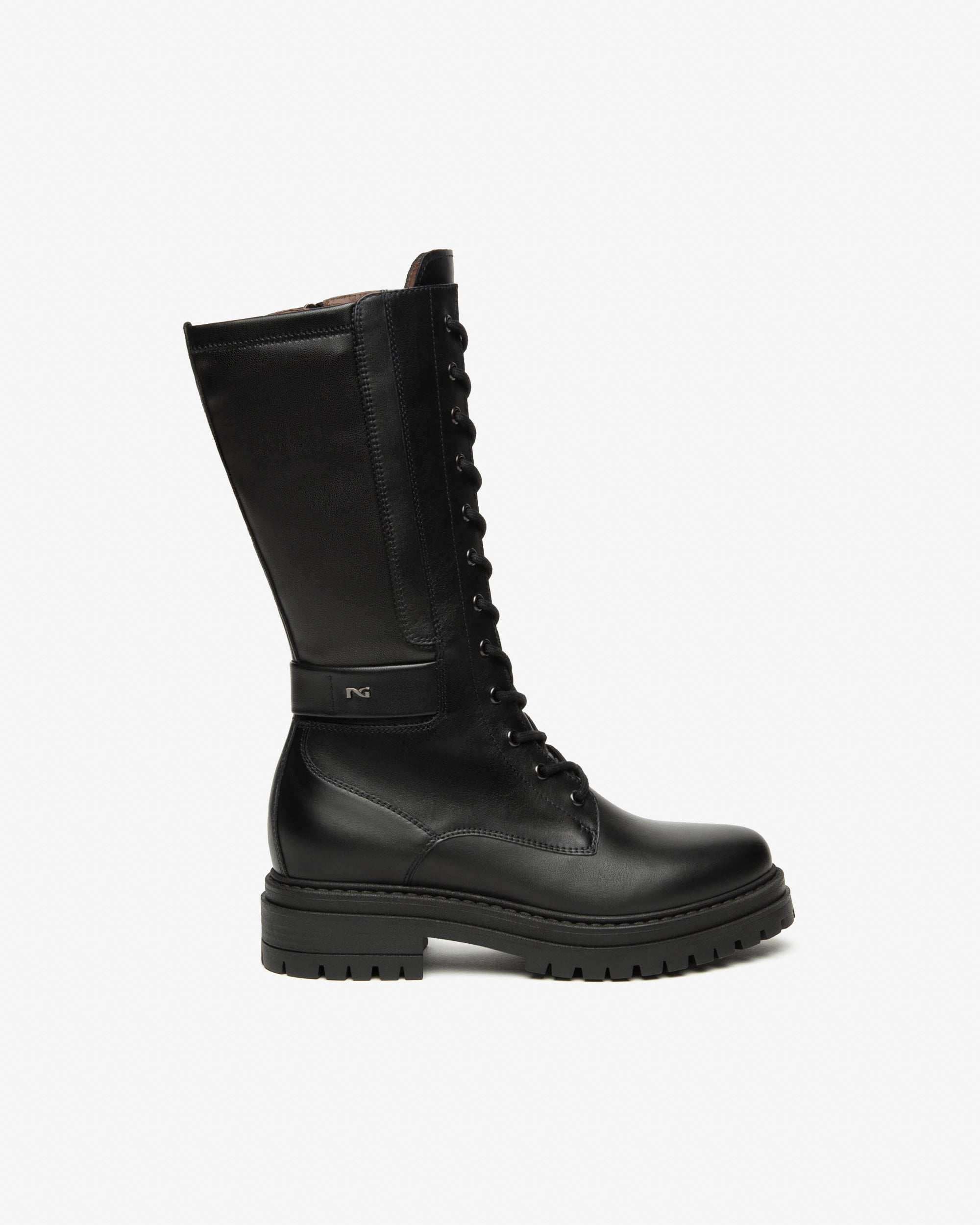  Damenstiefel aus Leder und technischem Material
