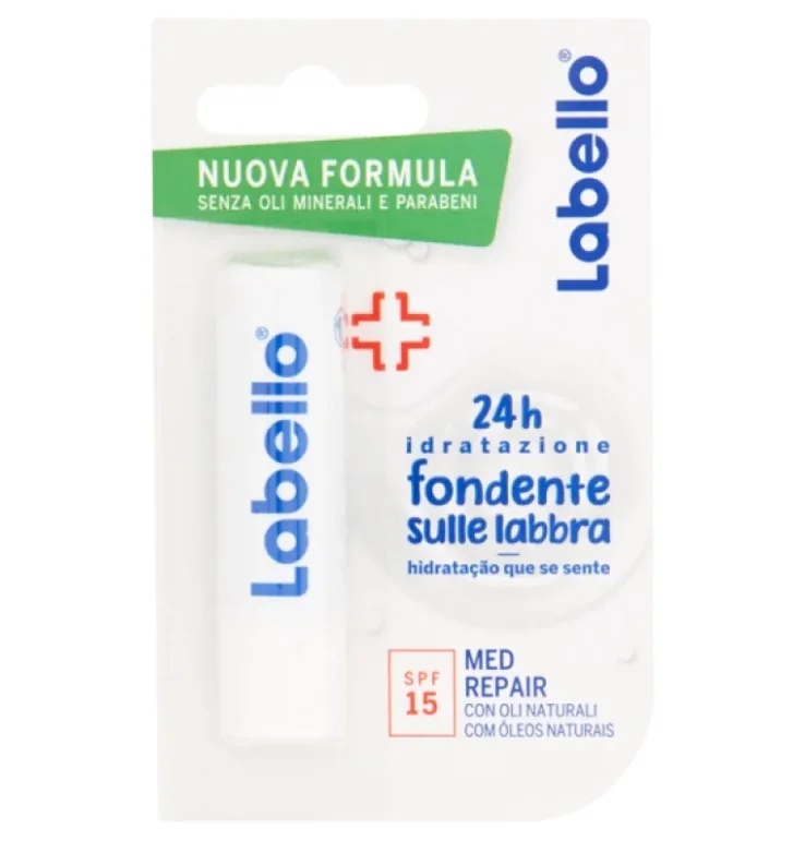 LABELLO Labello Med Repair SPF 15 lipstick in een stick van 5,5 ml beschermt, hydrateert en regenereert.