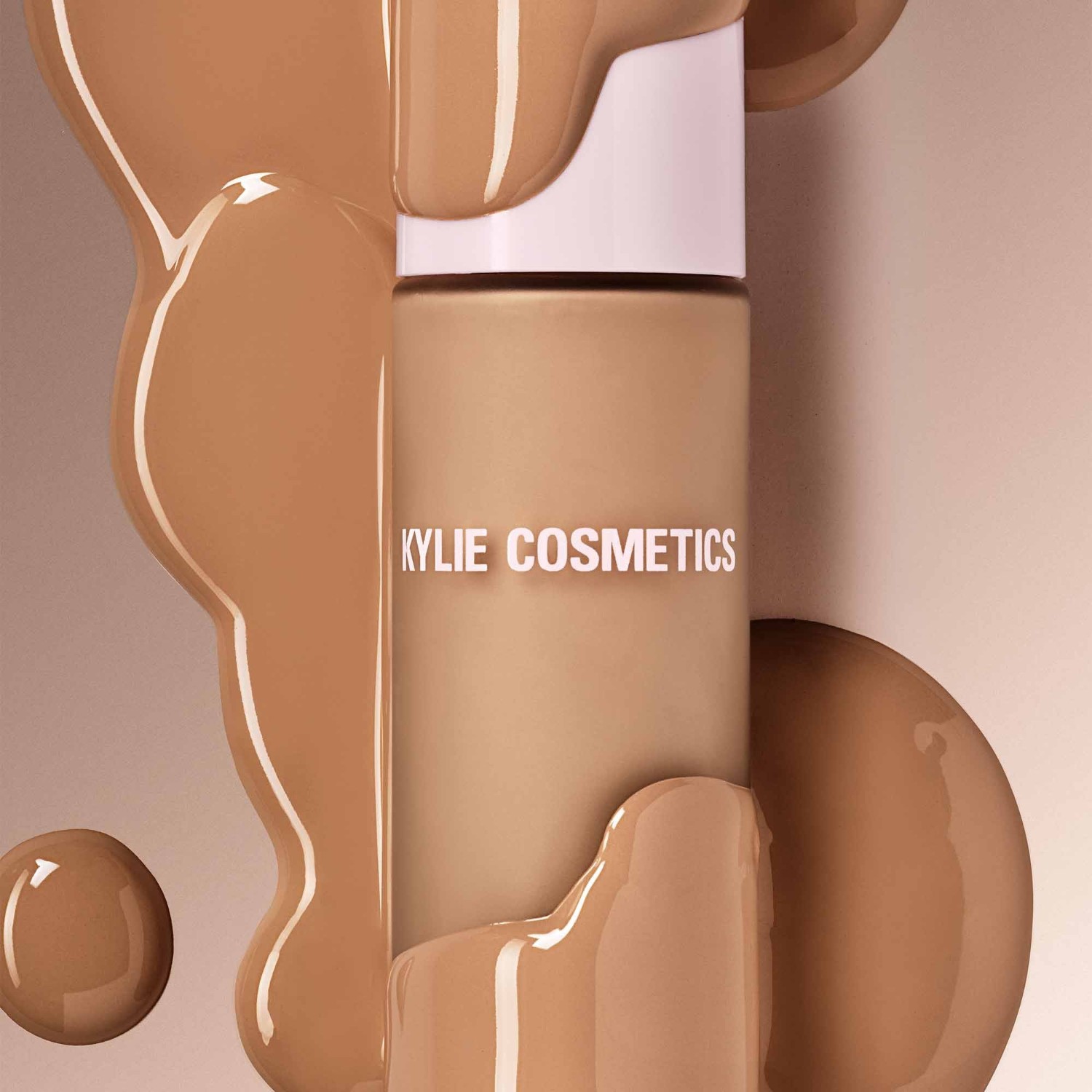 KYLIE COSMETICS Power Plush Longwear