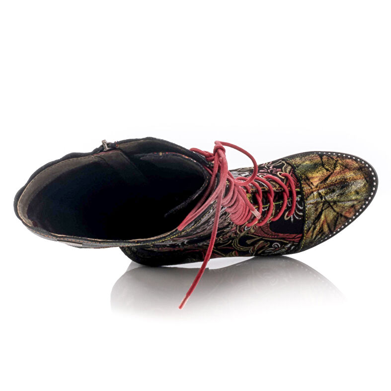 Rote Damenstiefel