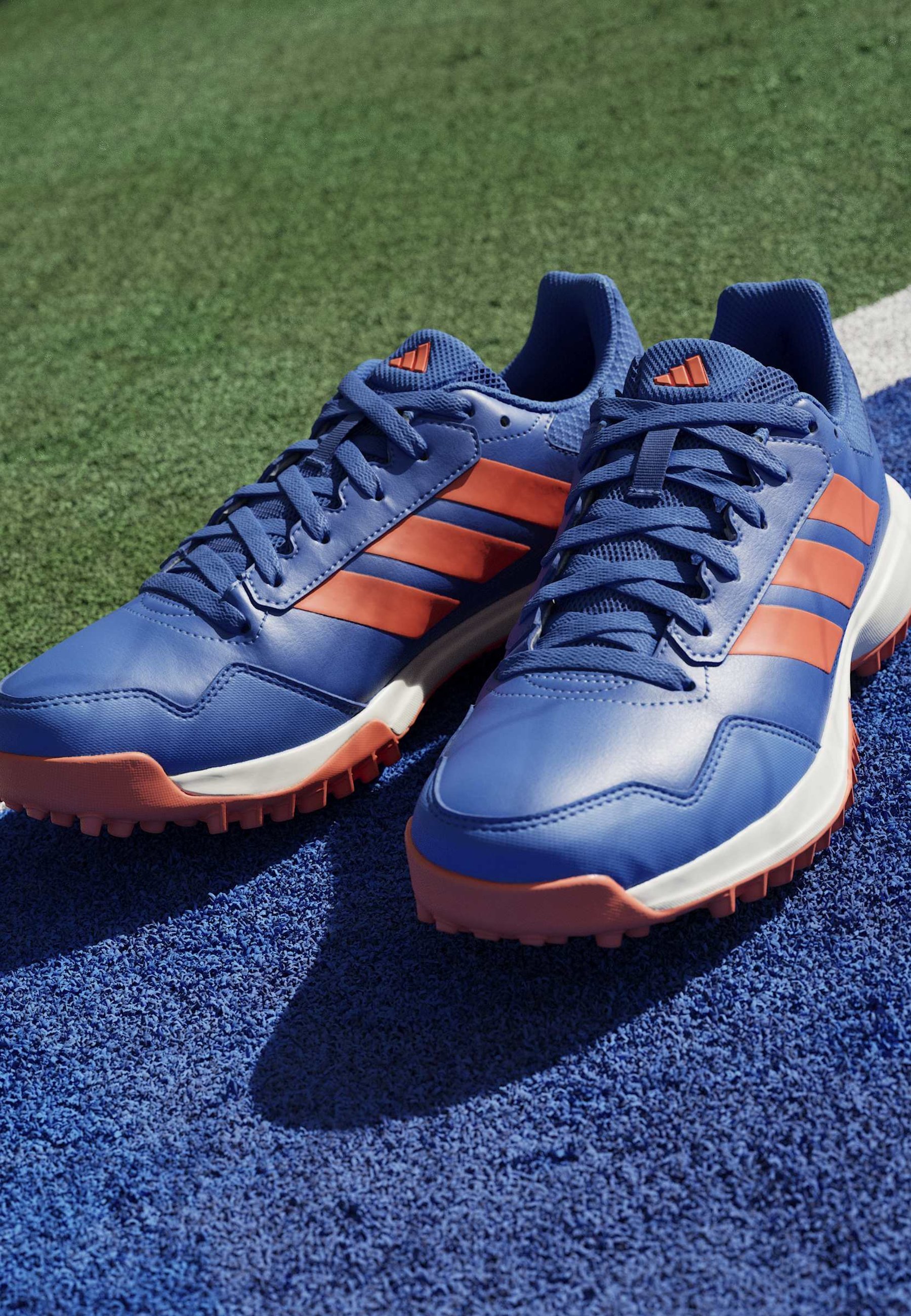 Chaussures de randonnée adidas Performance - blanc royal éclatant blanc cassé