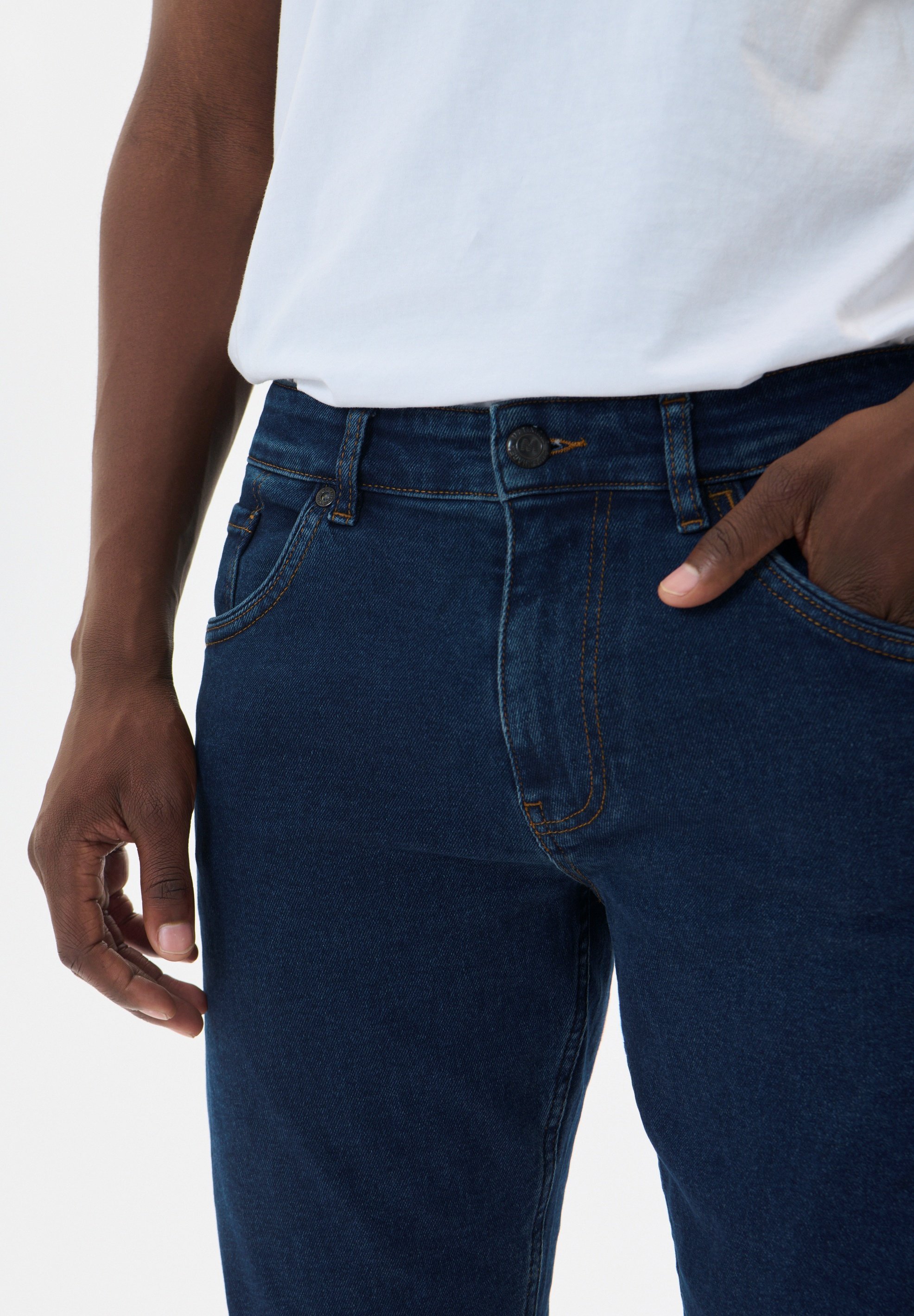 Matinique MAPETE - Straight leg jeans - mørk vasket denim