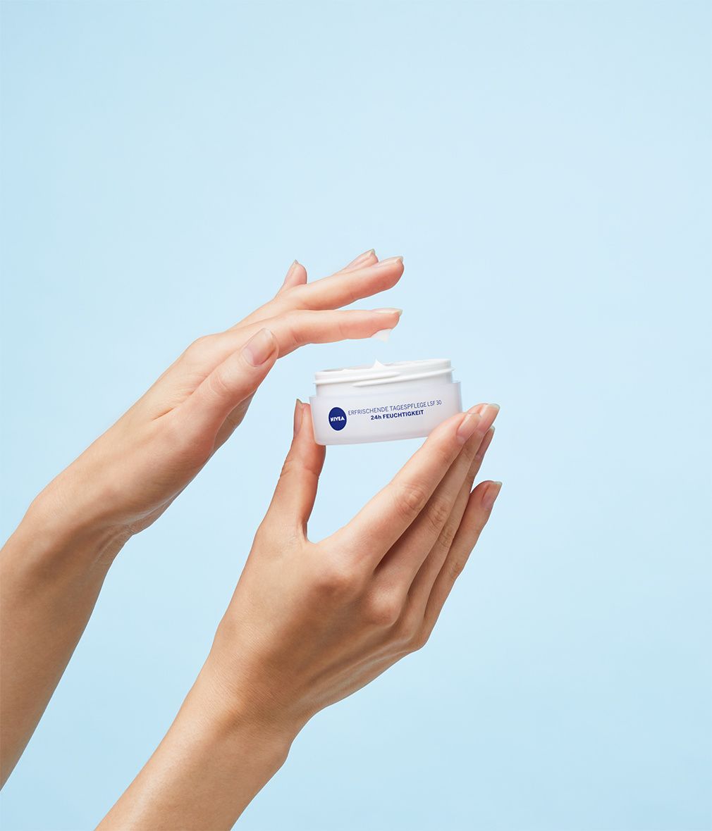 Osviežujúci denný krém SPF 30 Hydratačné krémy na tvár