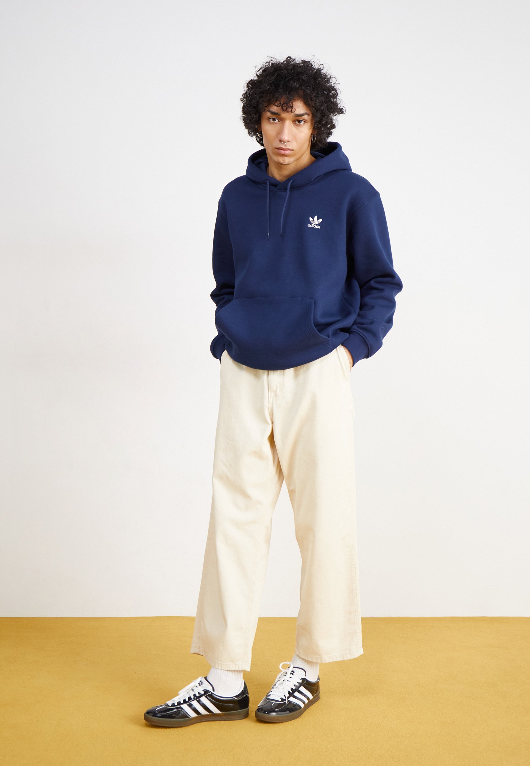 Mikiny s kapucí adidas Originals