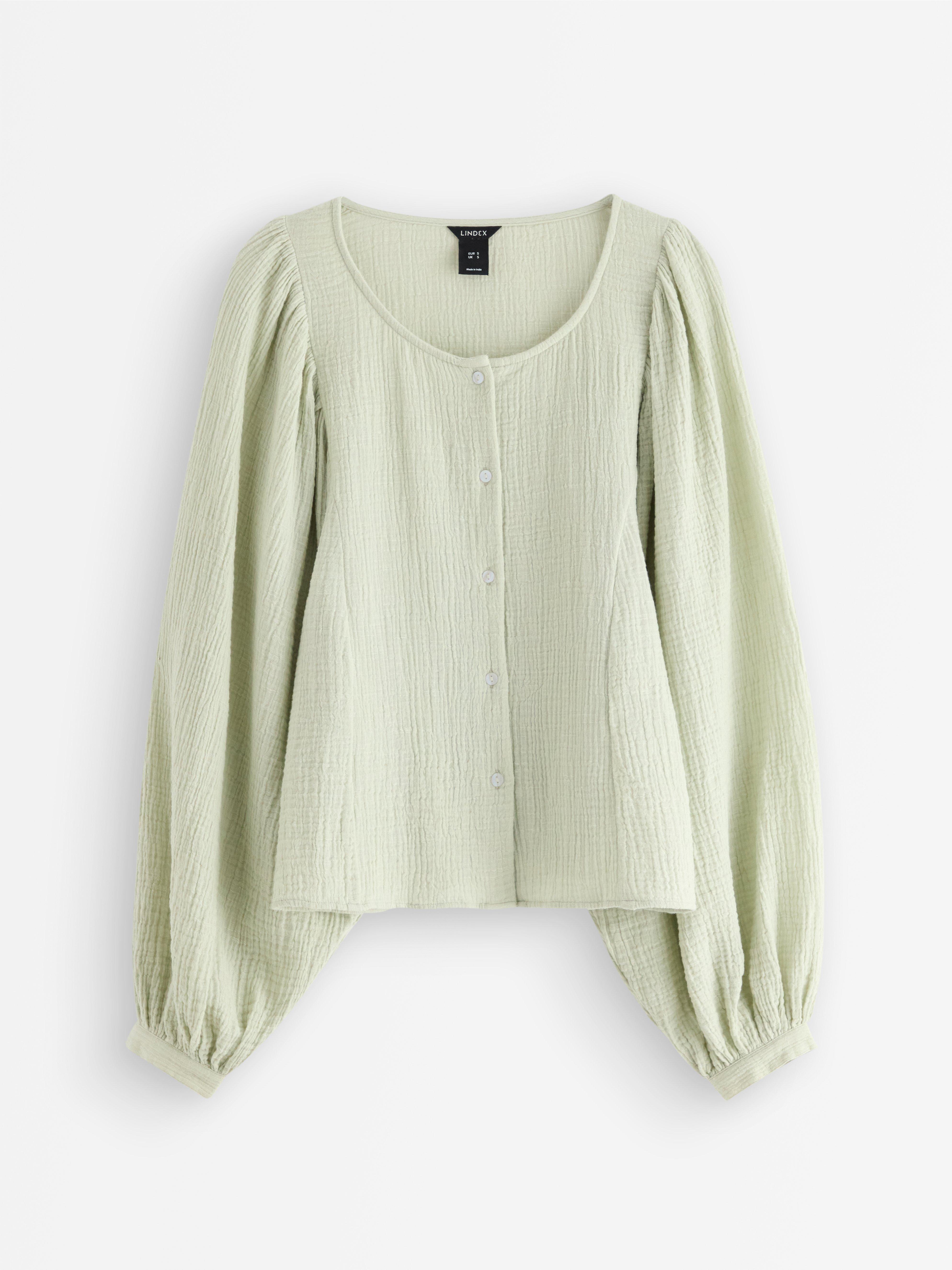 Blusa em tecido de algodão verde claro acinzentado