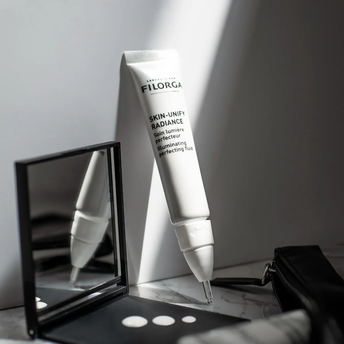 FILORGA Filorga Skin-Unify Éclat 15 ml Perfection et éclaircissement des zones ciblées