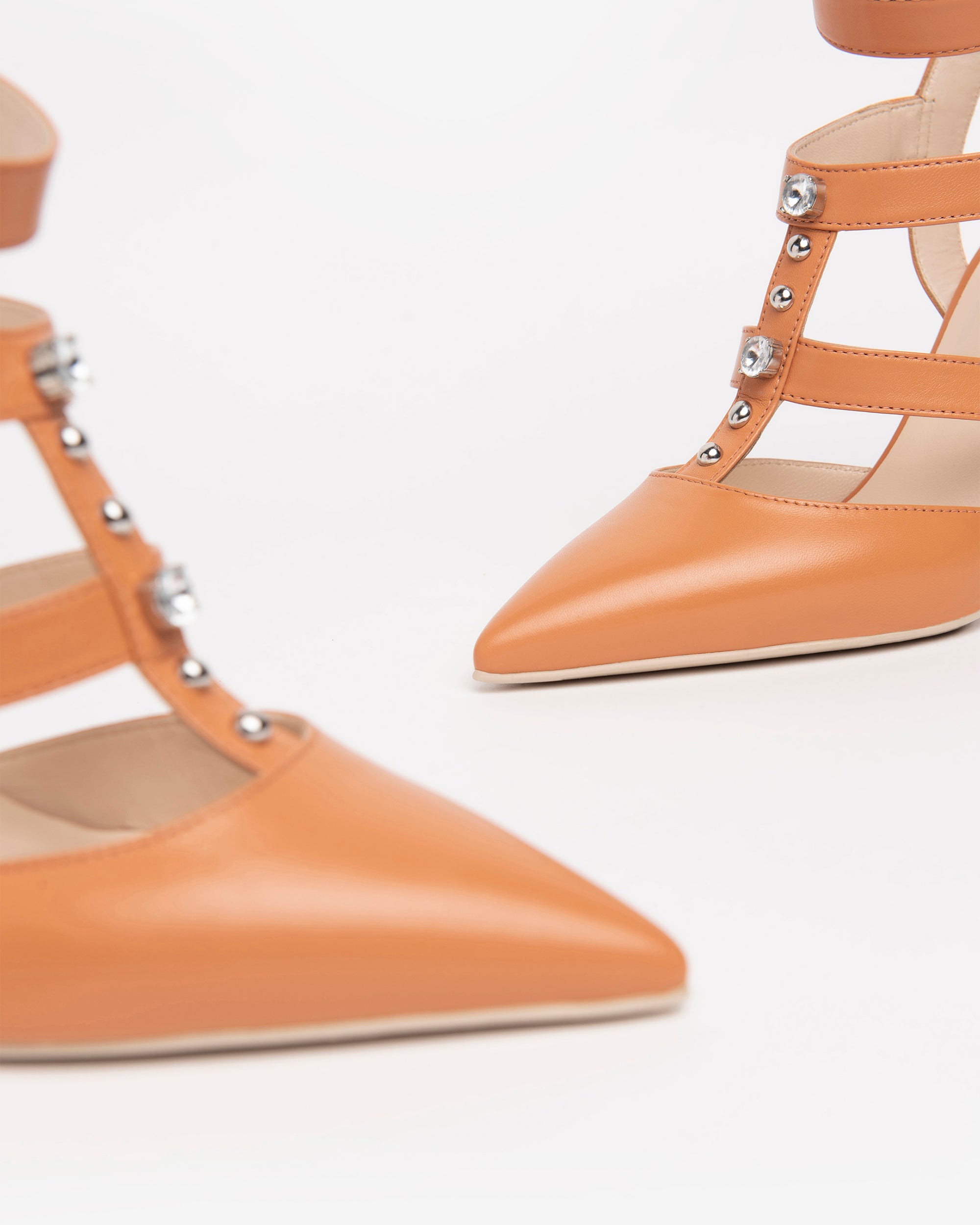  Damen-Pumps aus Leder