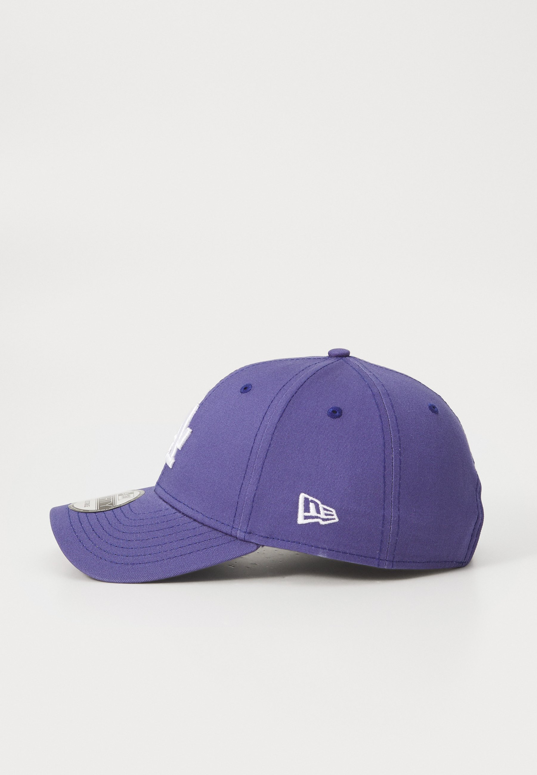 New Era petten