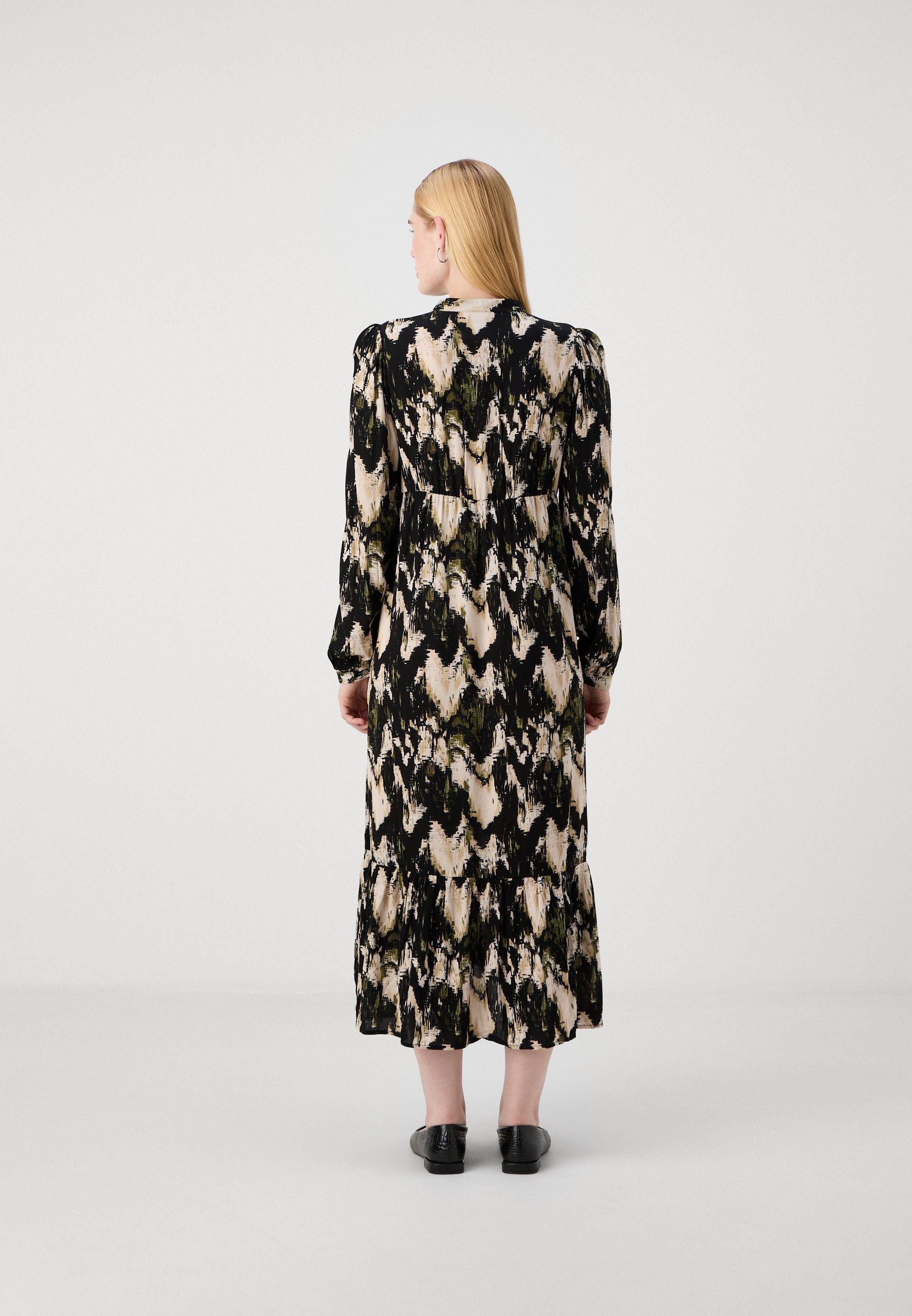 ONLY MATERNITY OLMJESSIE MIDI-JURK - Overhemdjurk - lodengroen