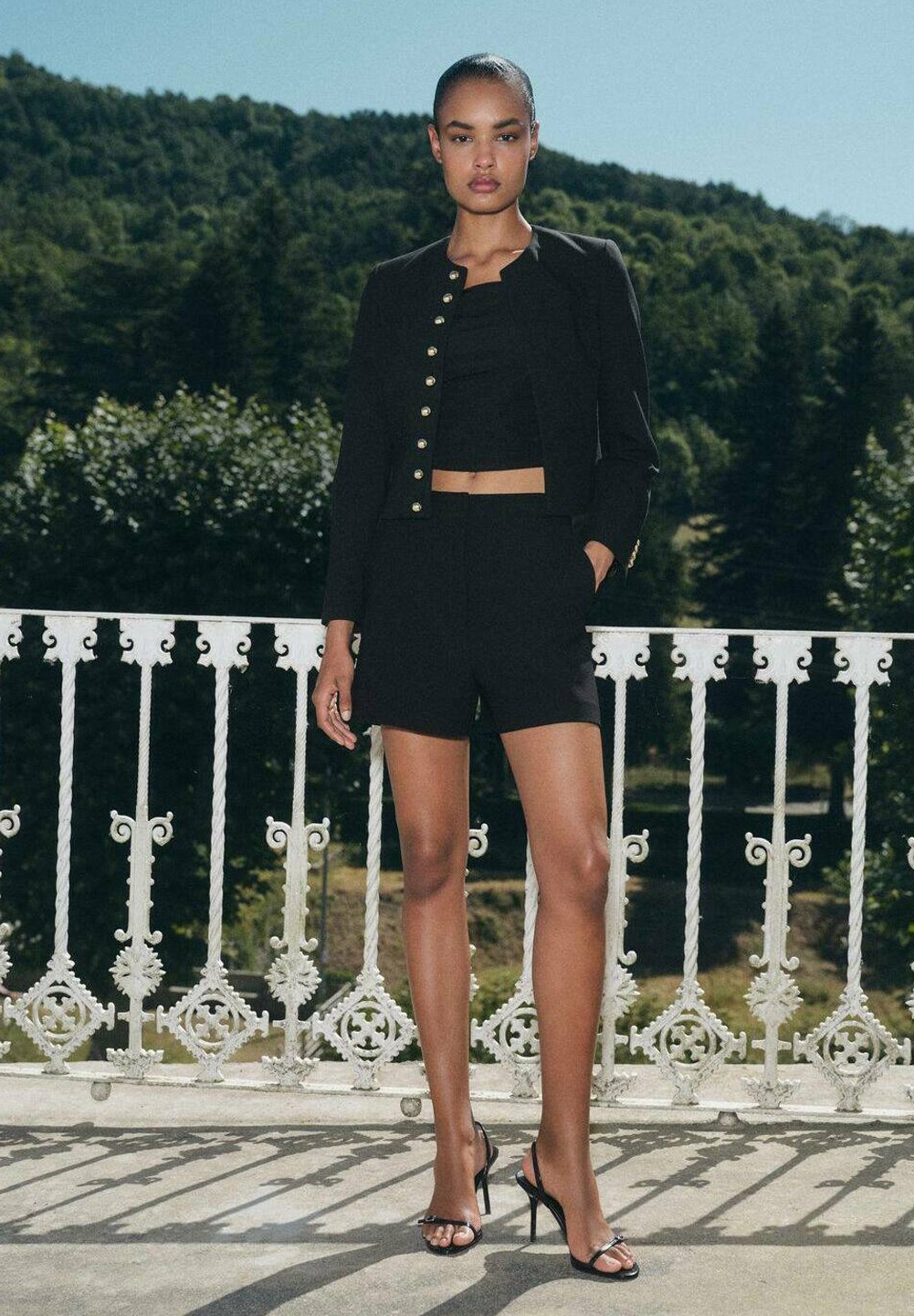 Mango CROP MET KNOPEN - Blazer - nero