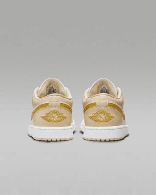 Air Jordan 1 Low Women's Shoes