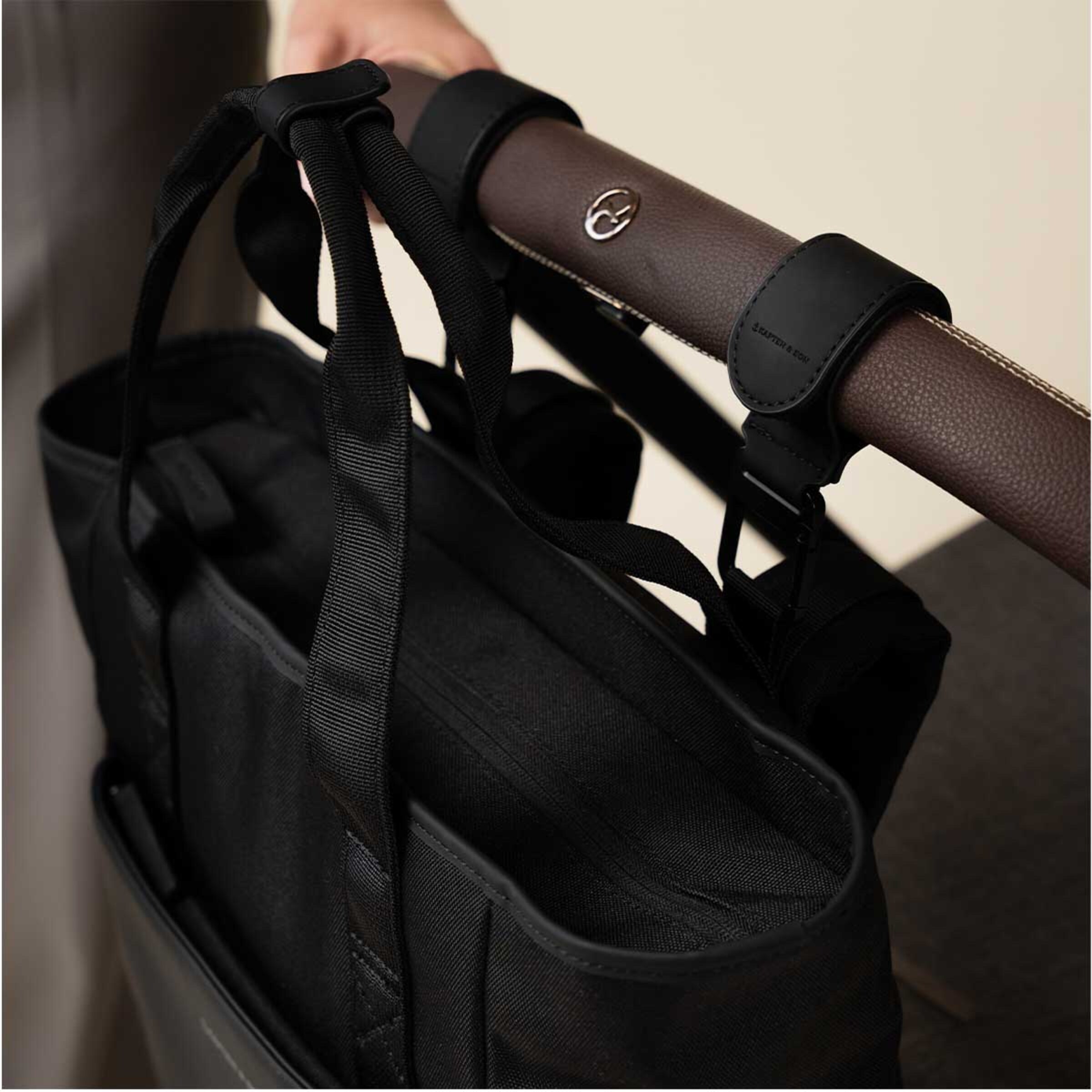 Sac à dos à langer Lindby tout noir