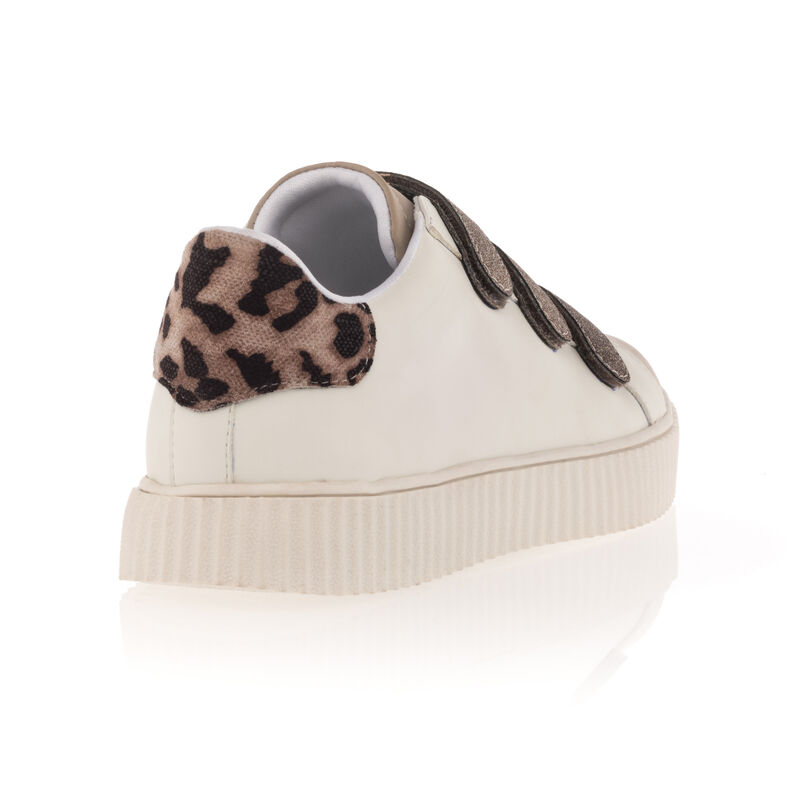 Zapatillas deportivas para mujer color beige.