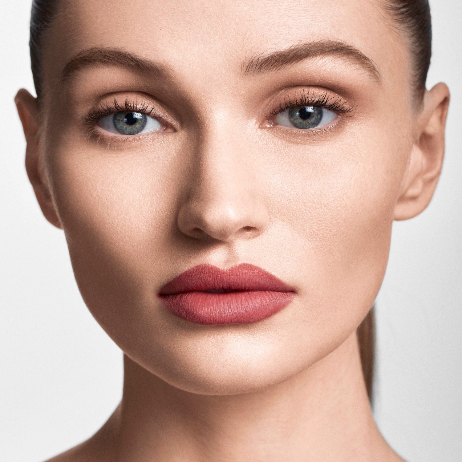 Pat McGrath Labs lūpų dažai „Dramatique Mega“ lūpų pieštukas - 2,4 g
