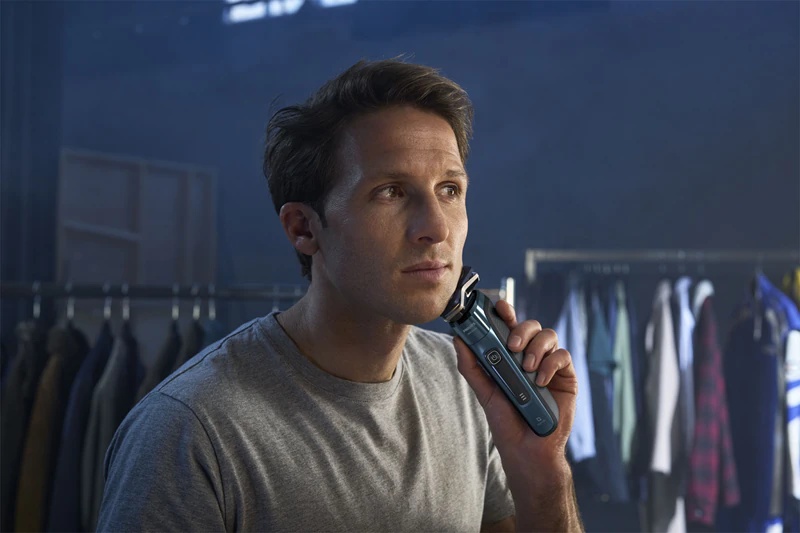 Philips Series 7000 Wet & Dry S7882/55 електрични бријач за осетљиву кожу