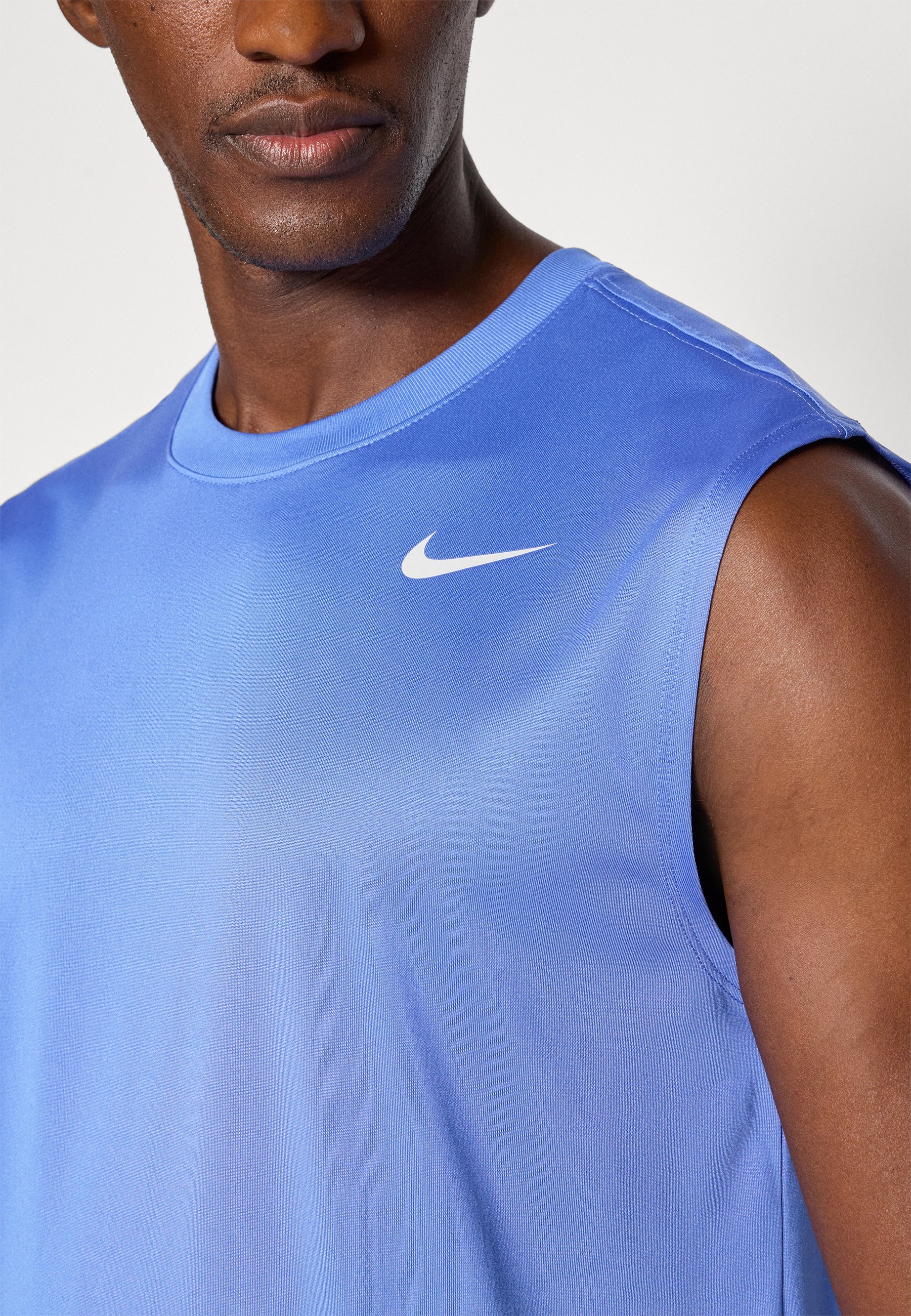 Camiseta Nike Performance RESET - Top - azul cometa/prata fosco