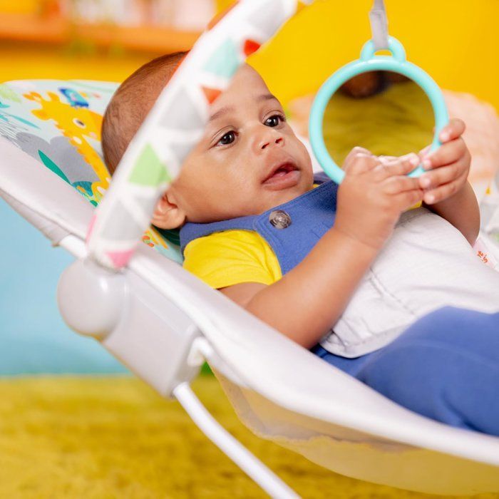 Sdraietta BRIGHT STARS Baby - Safari - Arco con giocattoli rimovibili per lo sviluppo, tra cui uno specchietto per bambini e un'imbracatura a 3 punti.