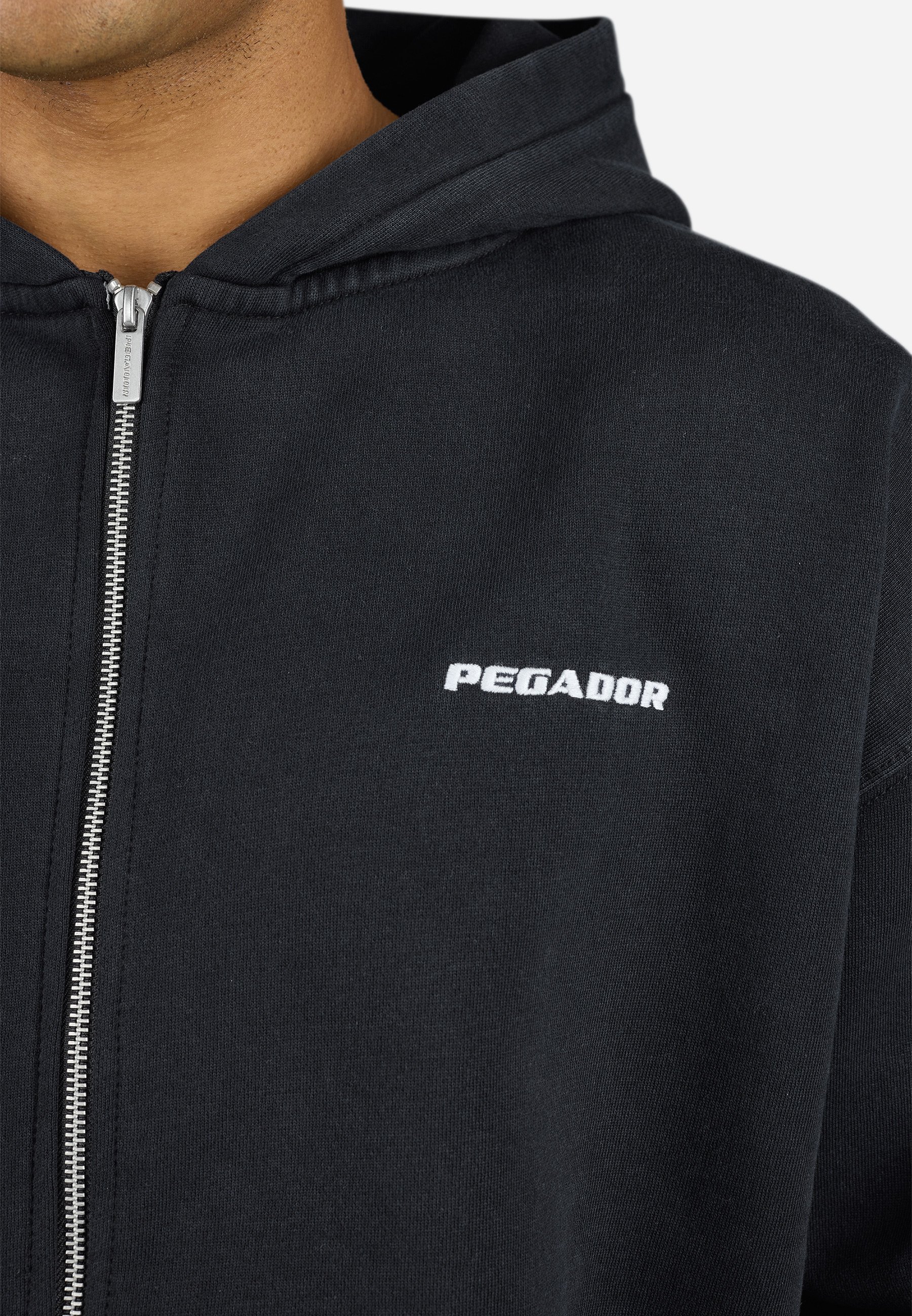 Kurtki dresowe Pegador