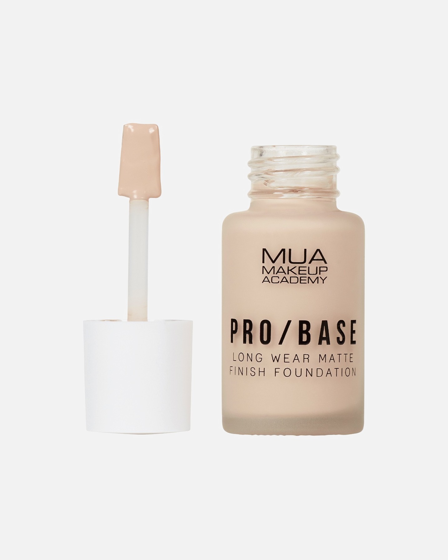 MUA Makeup Academy Foundation PRO / BASE Дуготрајни, мат финиш – 30 мл