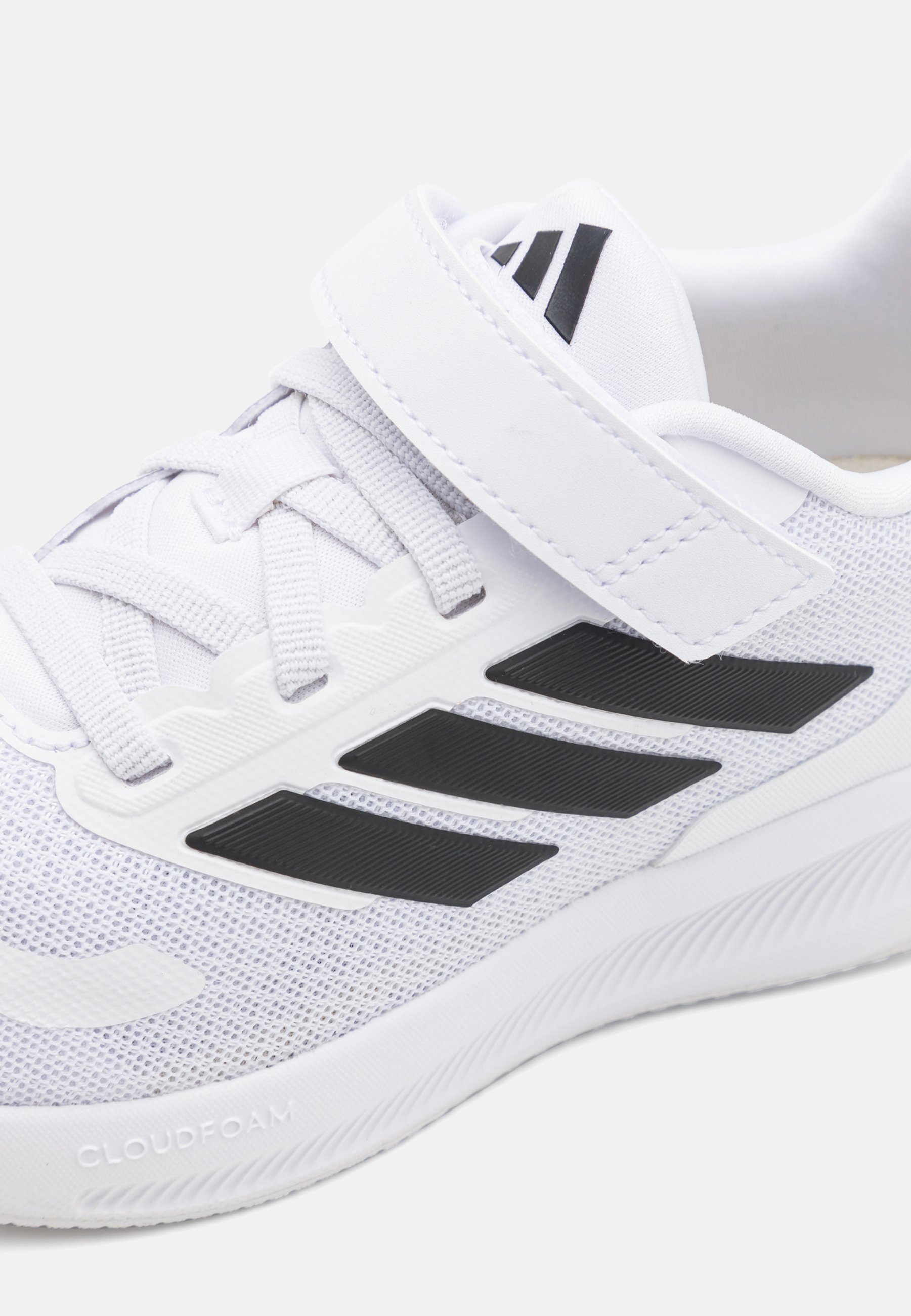 adidas Performance RUNFALCON 5 EL C - Hardloopschoenen voor op de weg - wit/zwart