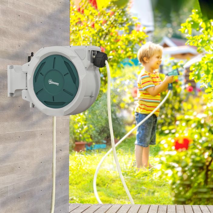 Enrollador de manguera de pared - Outsunny - 30 m x 15 mm de diámetro - Retráctil automático, giratorio 180° - Boquilla de 7 modos - Gris