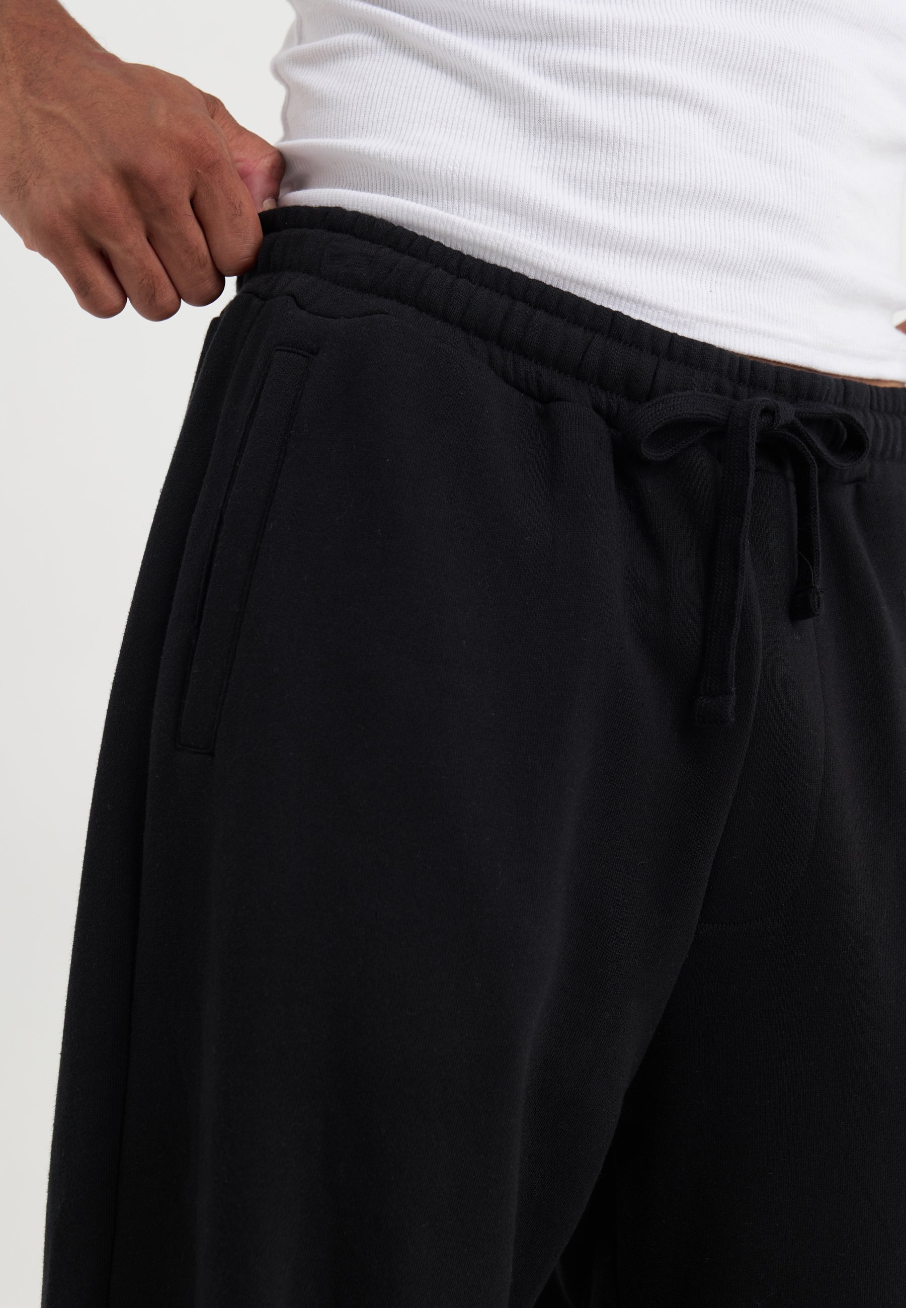 YOURTURN UNISEX - Trainingsbroek - zwart