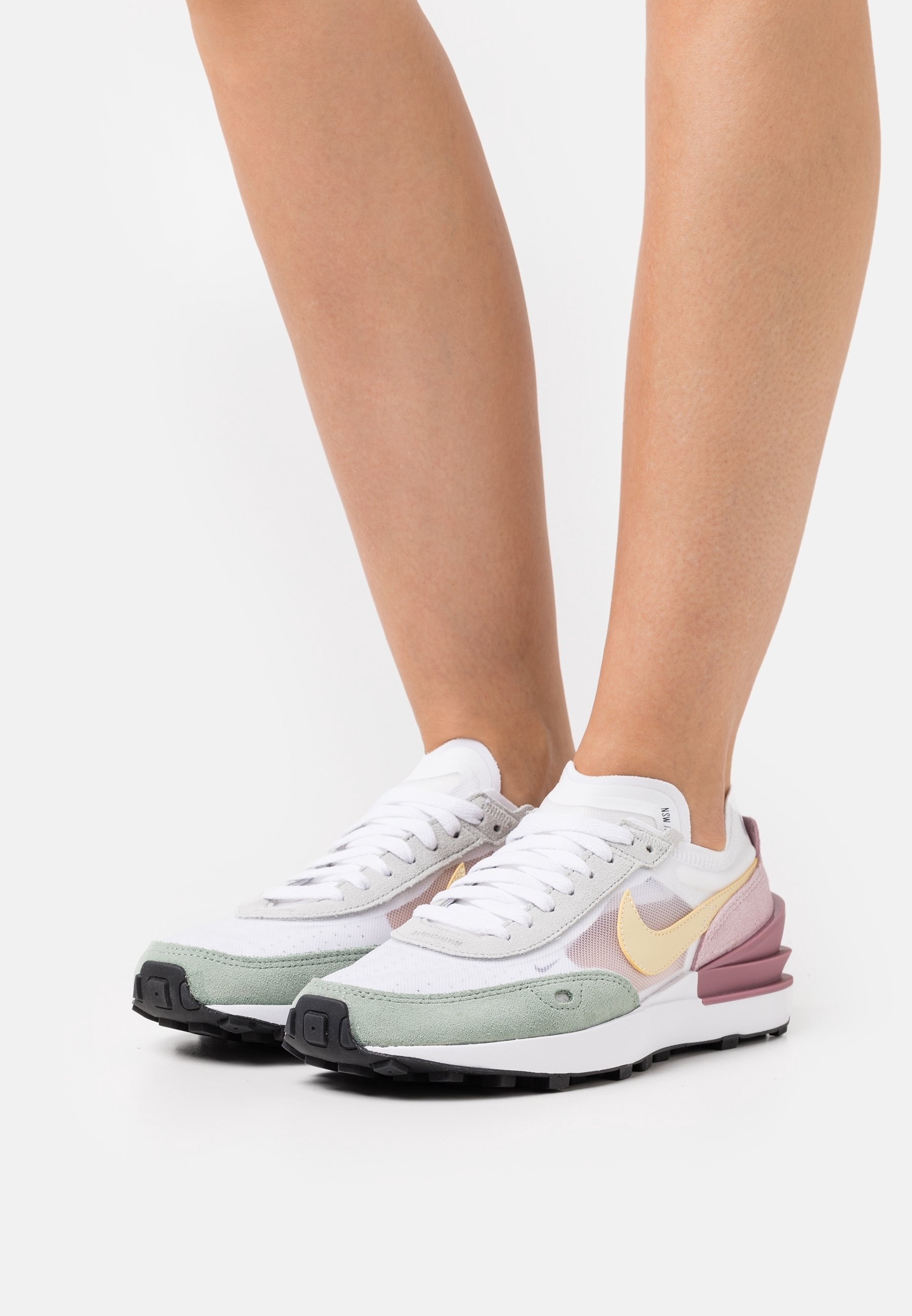 Tênis Nike Sportswear - branco