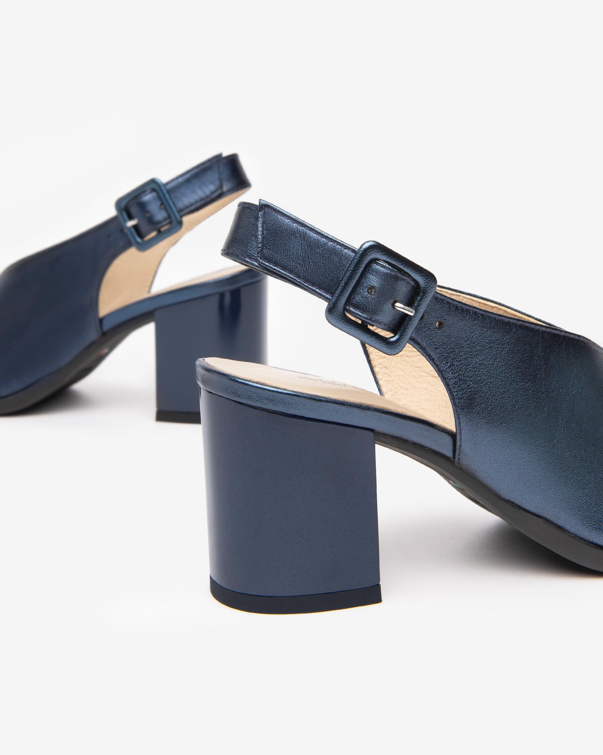  Damen-Ledersandalen