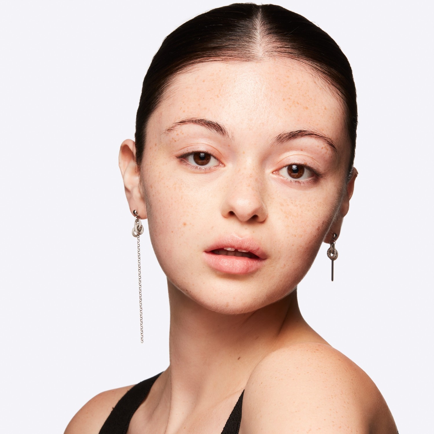 MAC korektors MAC X Fashion Week Fix 24Hour Smooth Wear - 7 ml
