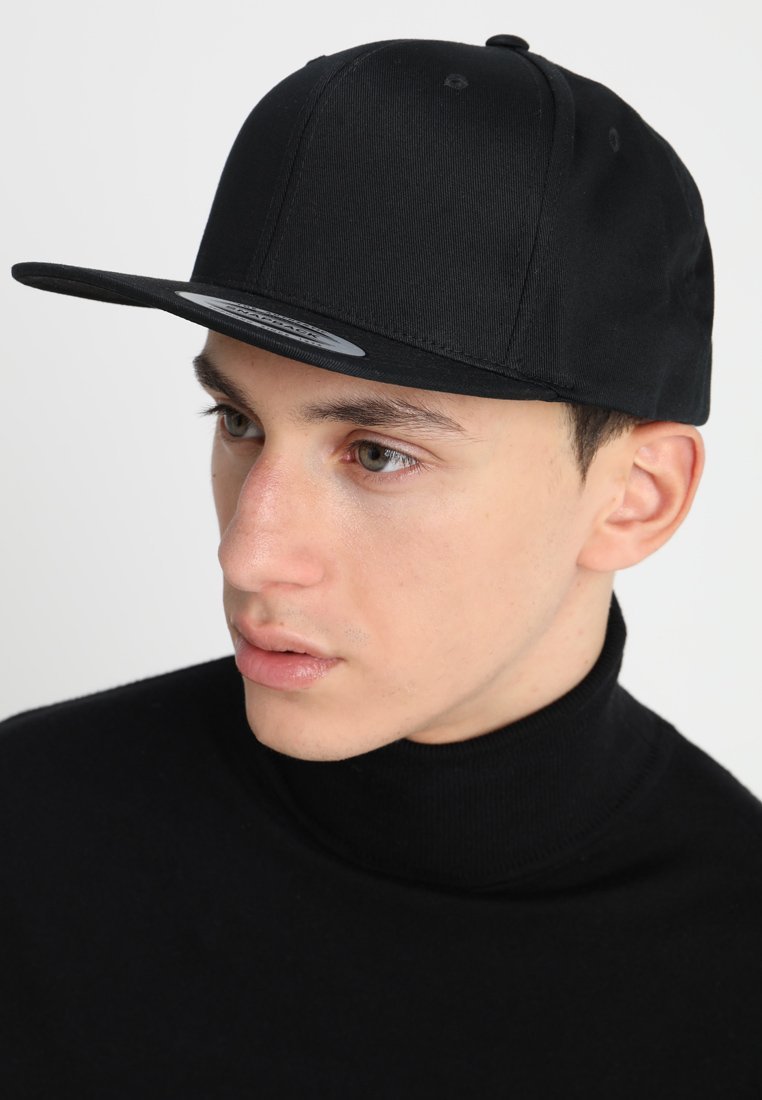 Boné Flexfit Snapback - Preto