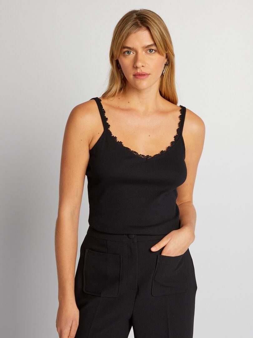 Camisola com alças finas - preta