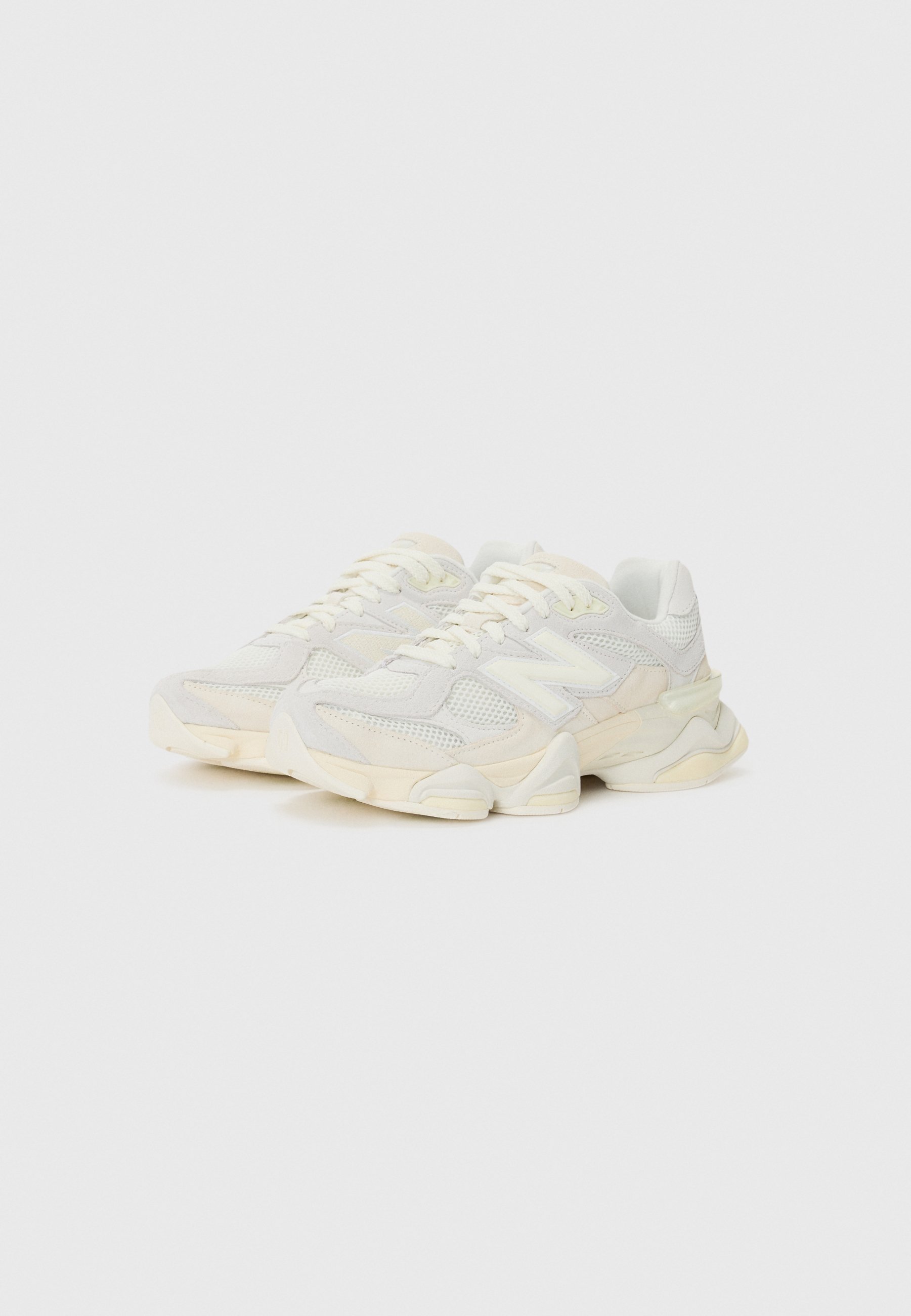 New Balance alacsony szárú edzőcipők