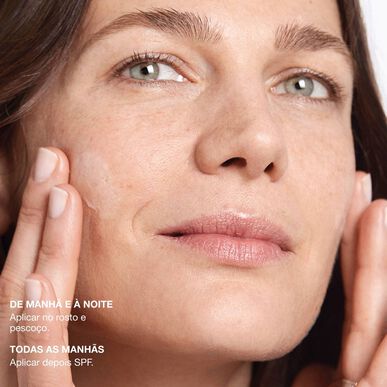 Clinique Smart Clinical Repair Wrinkle Correcting Cream Ikääntymistä ehkäisevä kosteusvoide peptideillä 75 ml