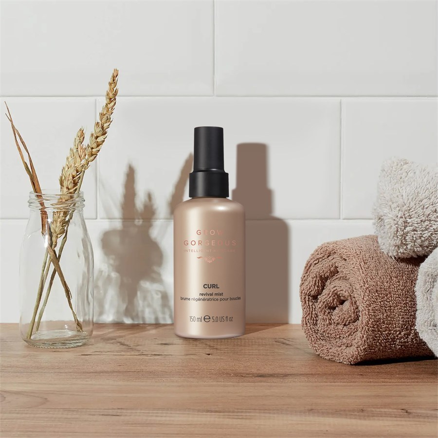 Sprej za revitaliziranje kovrča i stiliziranje kose Grow Gorgeous – 150 ml
