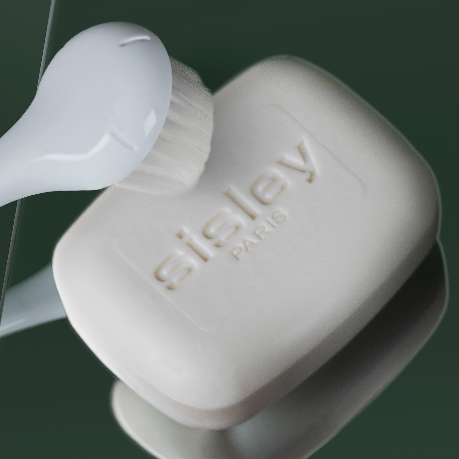 Sisley sapun za lice Pain De Toilette - 125 g