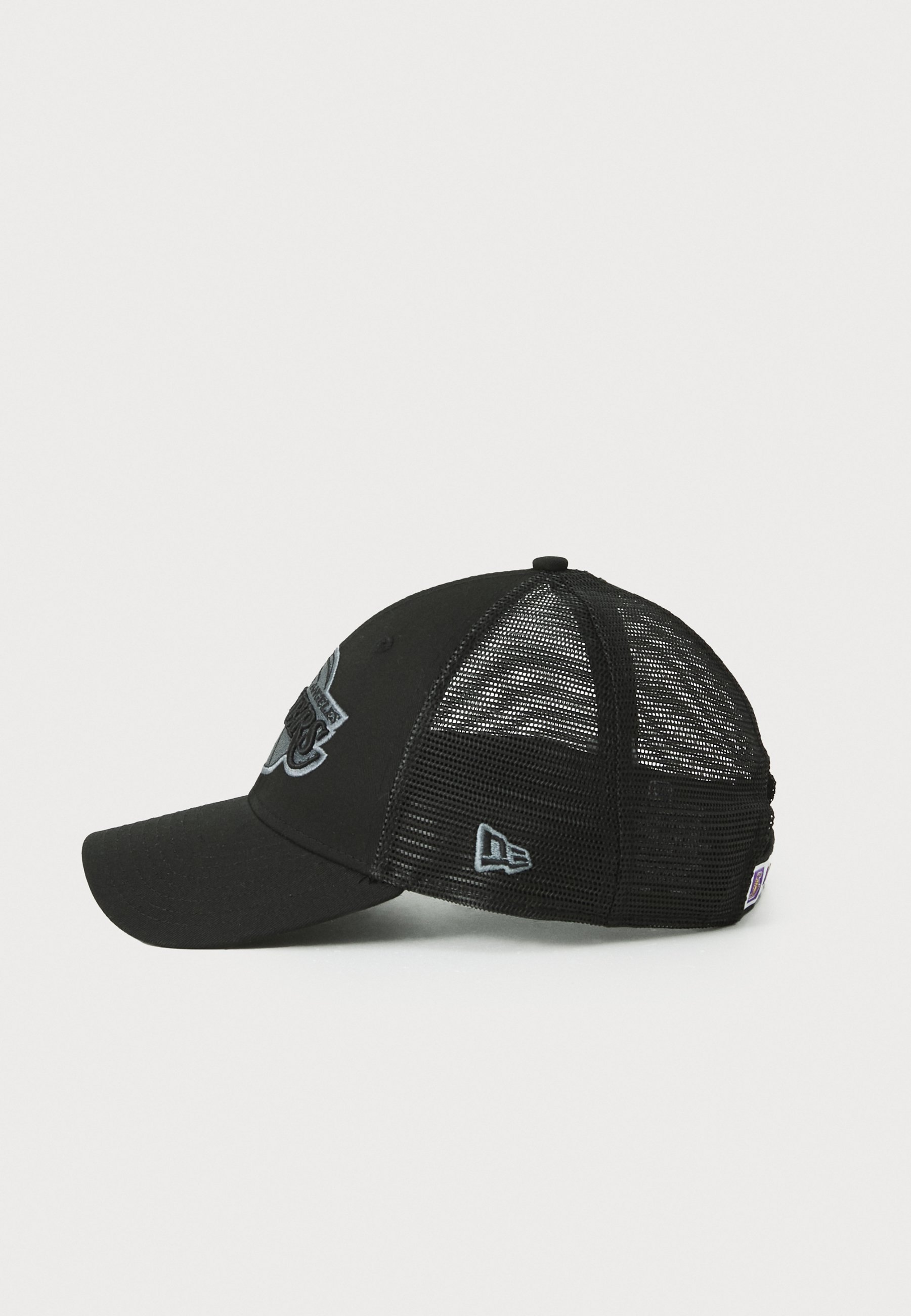 New Era-capser