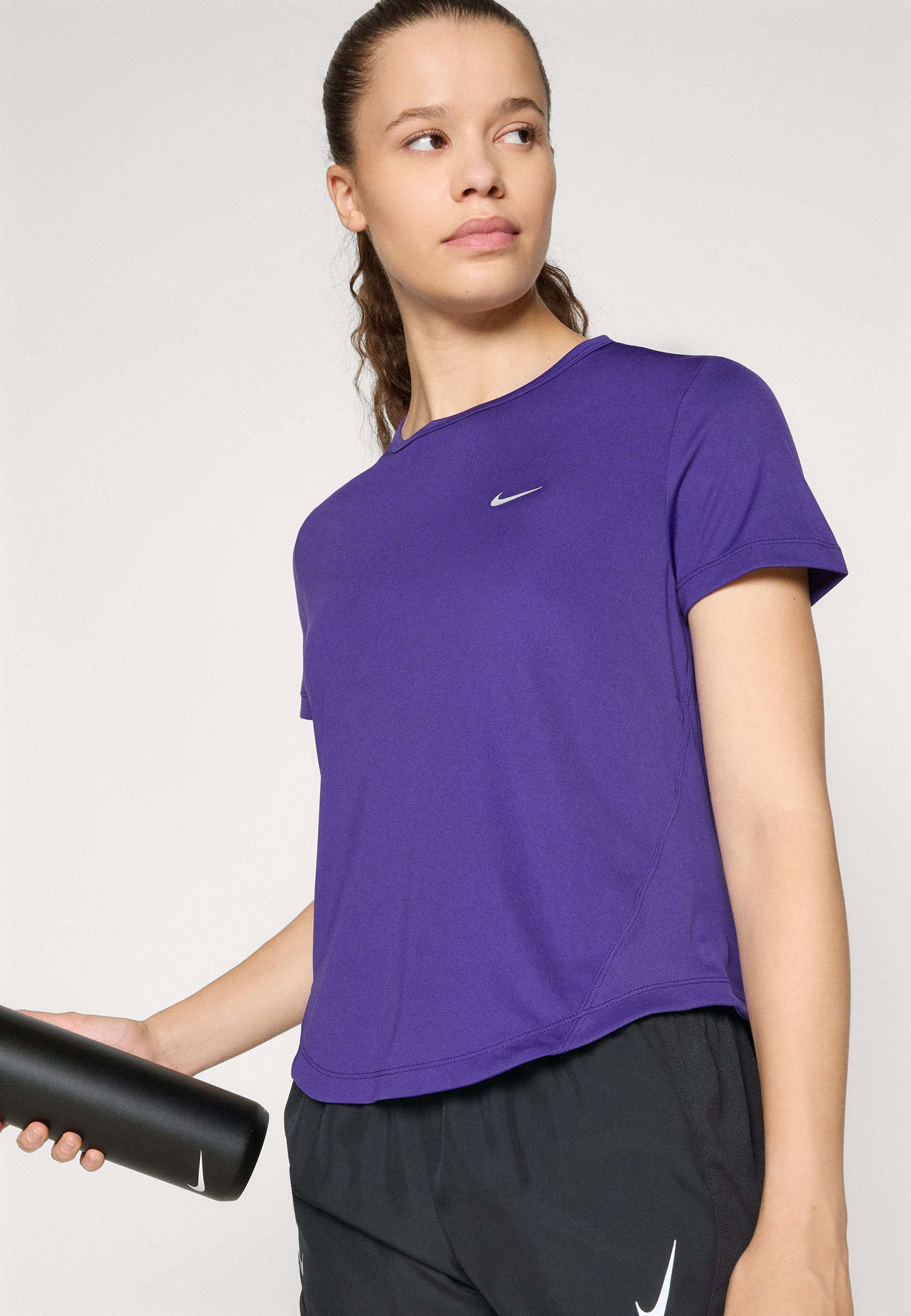 Nike Performance TEMPO TOP - Sportovní tričko - black/reflexní stříbrná
