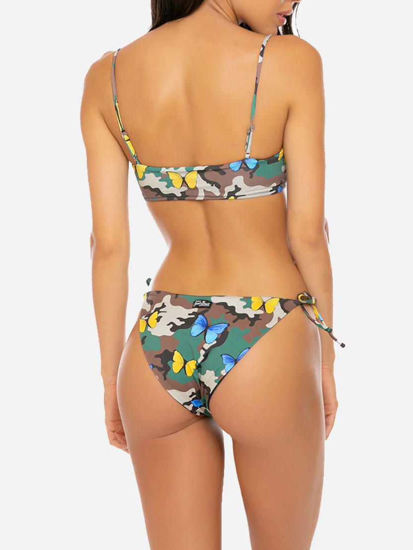 Bikini s camo printom leptira i gornjim dijelom od bralettea