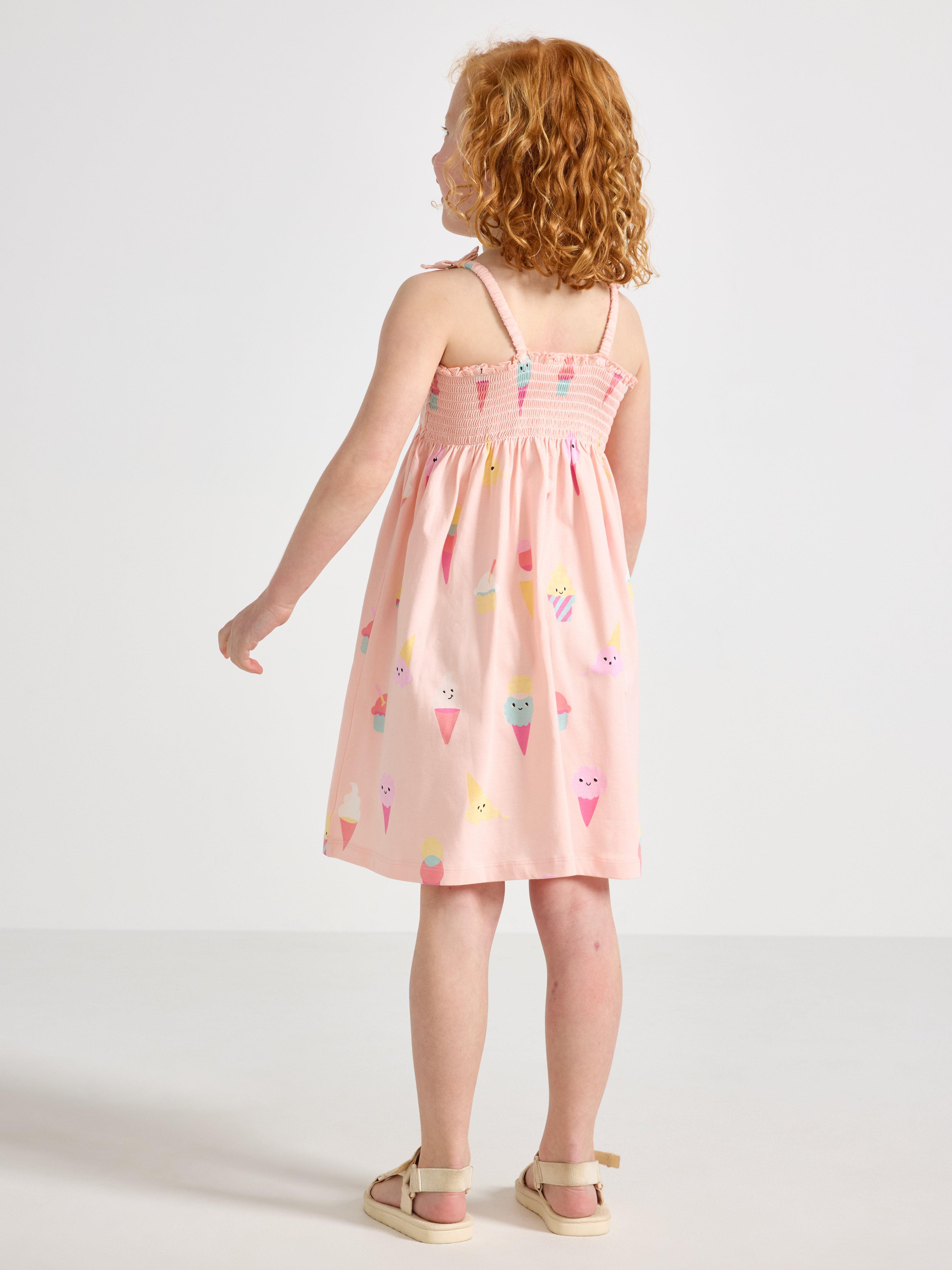 Rochie fără mâneci roz deschis