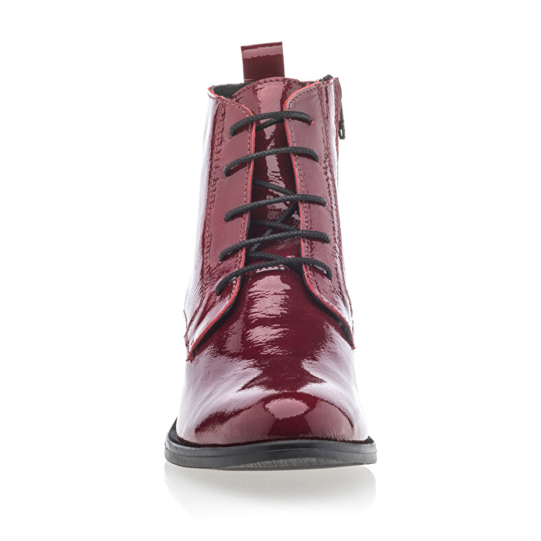 Rote Damenstiefel / Stiefeletten