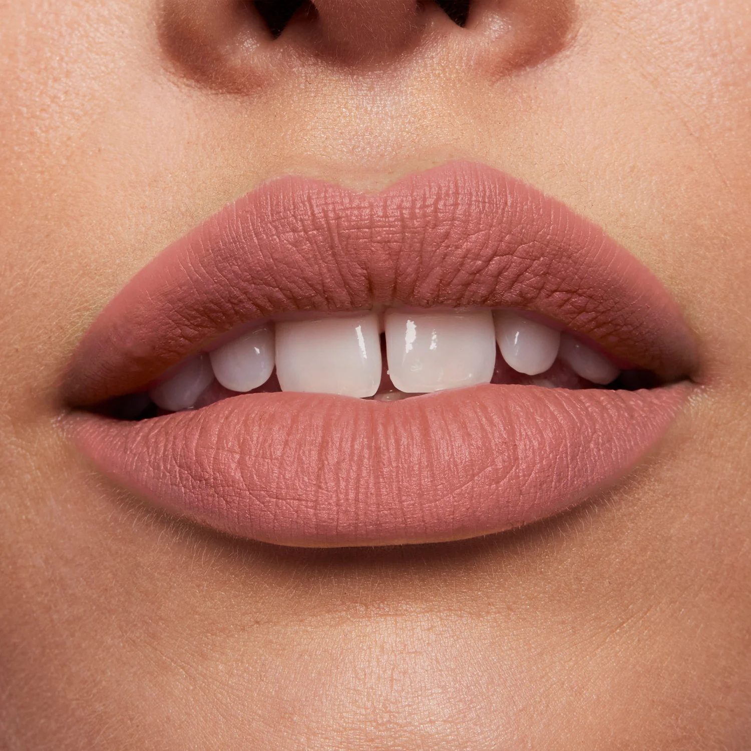 Lip Color Rossetto Ultra Matte - Rossetto mat