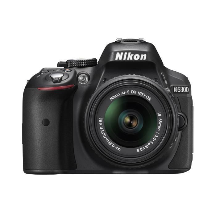 NIKON D5300 Digitale Spiegelreflexkamera + 18-55mm VR II Objektiv - Schwarz
