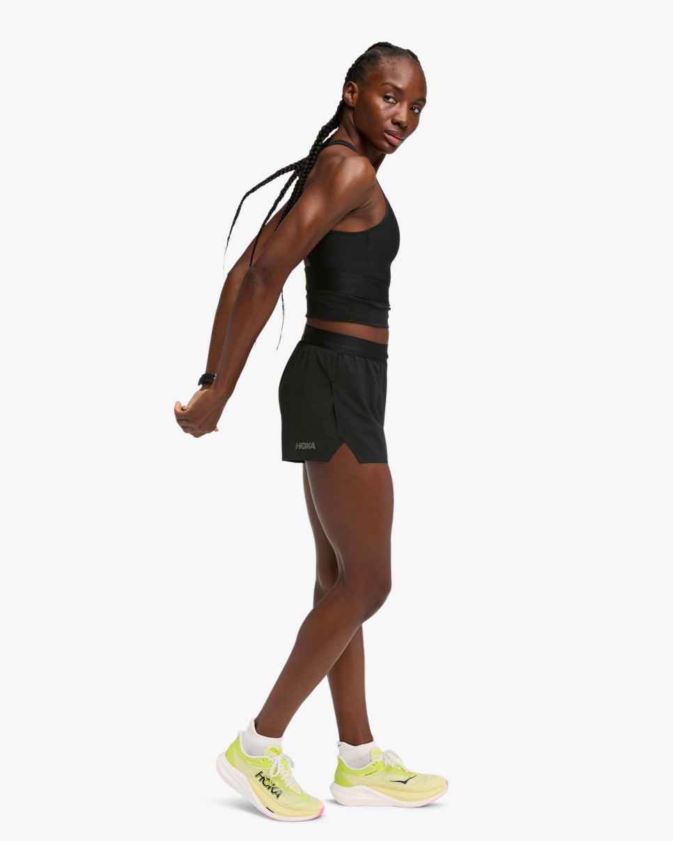 HOKA Pantalones cortos negros divididos para el día de la carrera