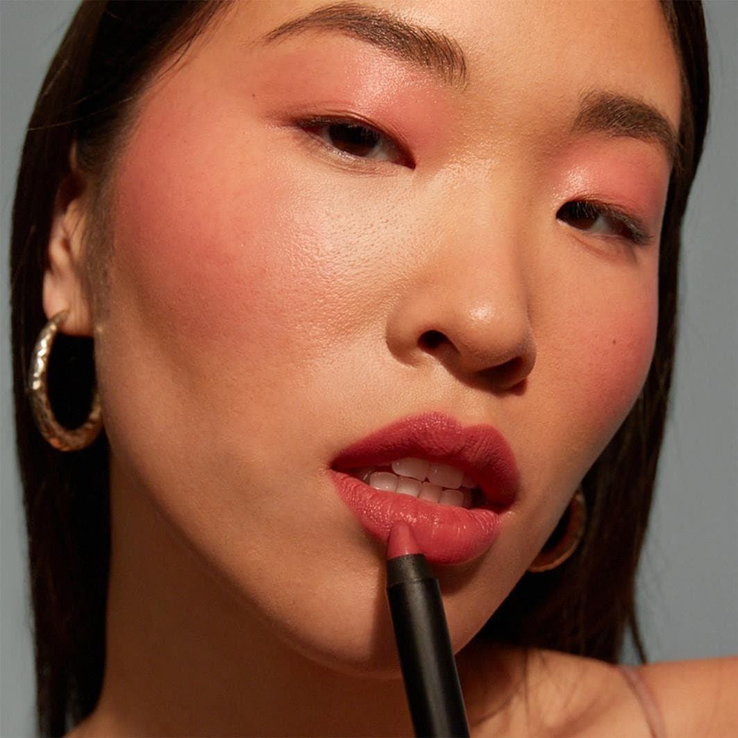Nudestix Lipstick Intense Matte ceruzka na pery a líca - 2,8 g
