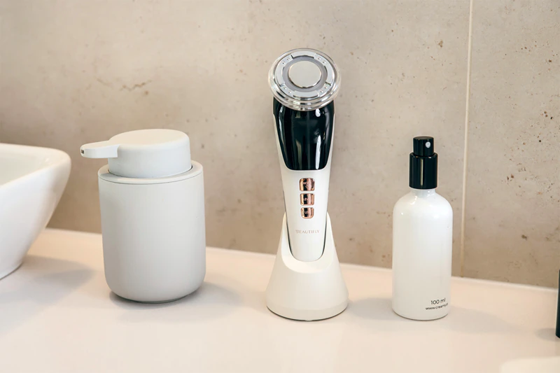 Escova de limpeza inteligente Beautifly B-Glossy Pro