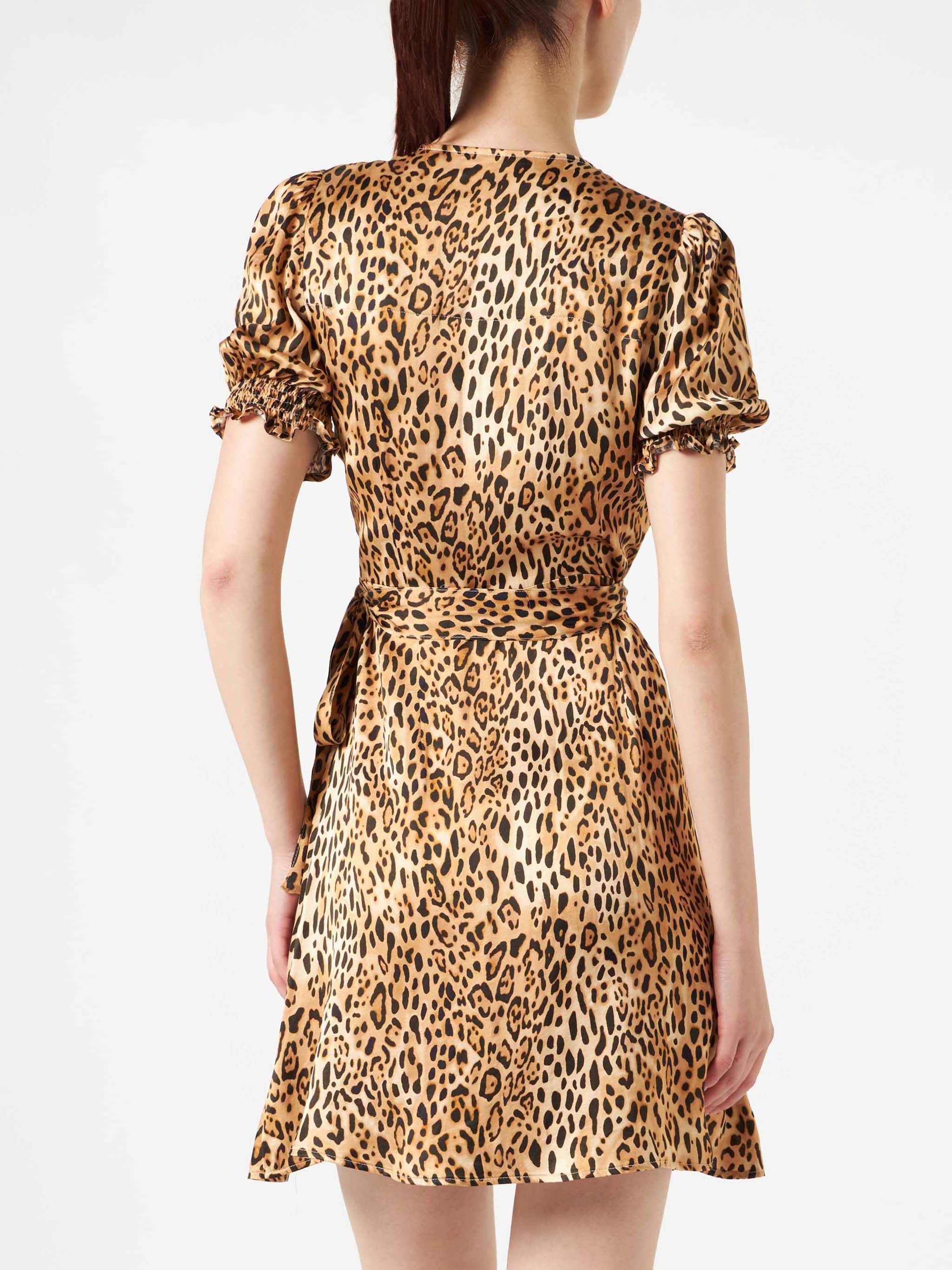 Vestido corto de mujer con estampado de leopardo