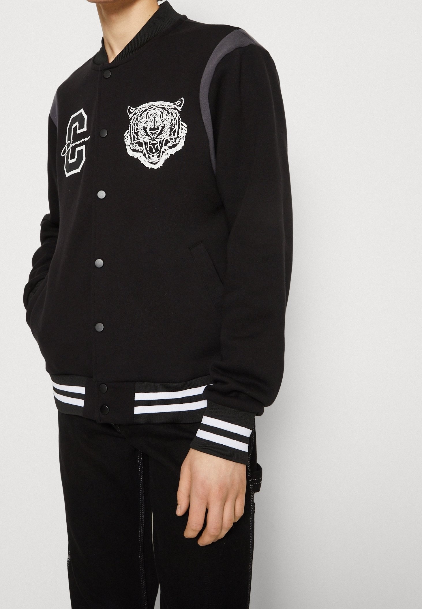 CLOSURE London Zip-up sweatshirt - zwart