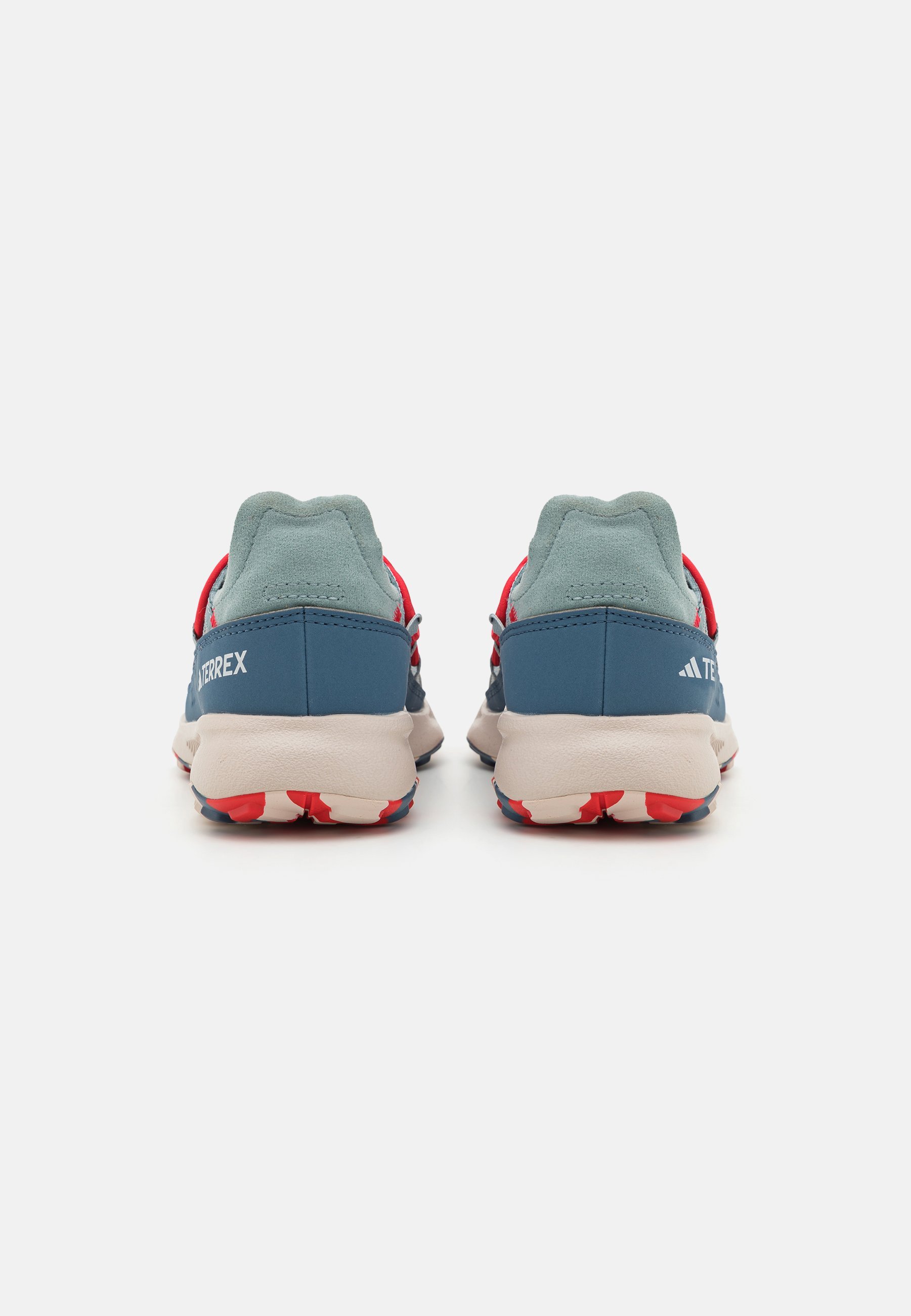 Adidas Terrex VOYAGER 21 HEAT.RDY TRAVEL UNISEX - Chaussures de randonnée - gris magique/mauve mastic/rubis pur
